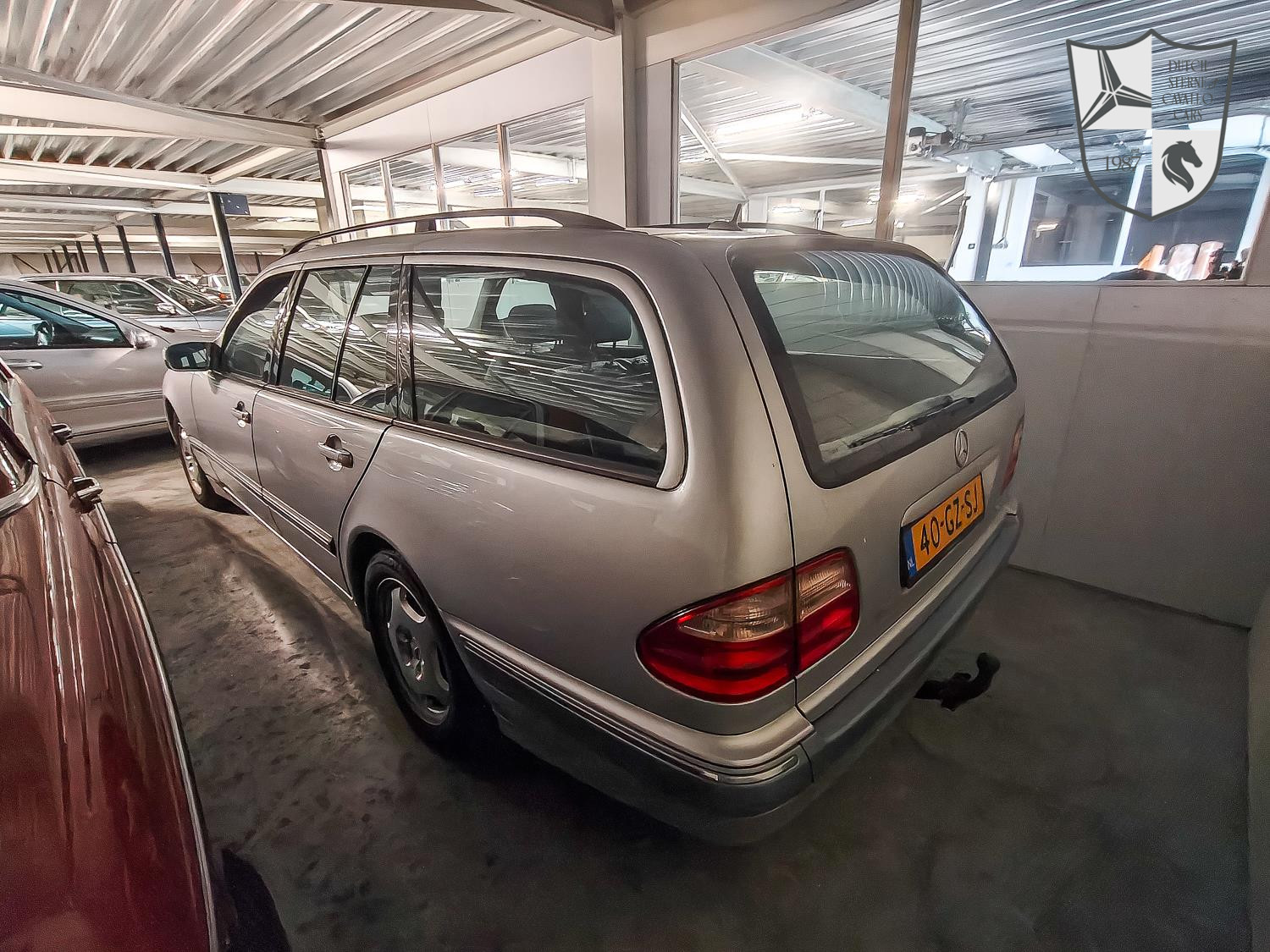 Foto van Mercedes-Benz E 200