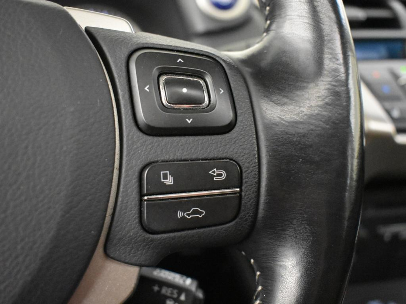 Foto van Lexus Lexus Nx300h
