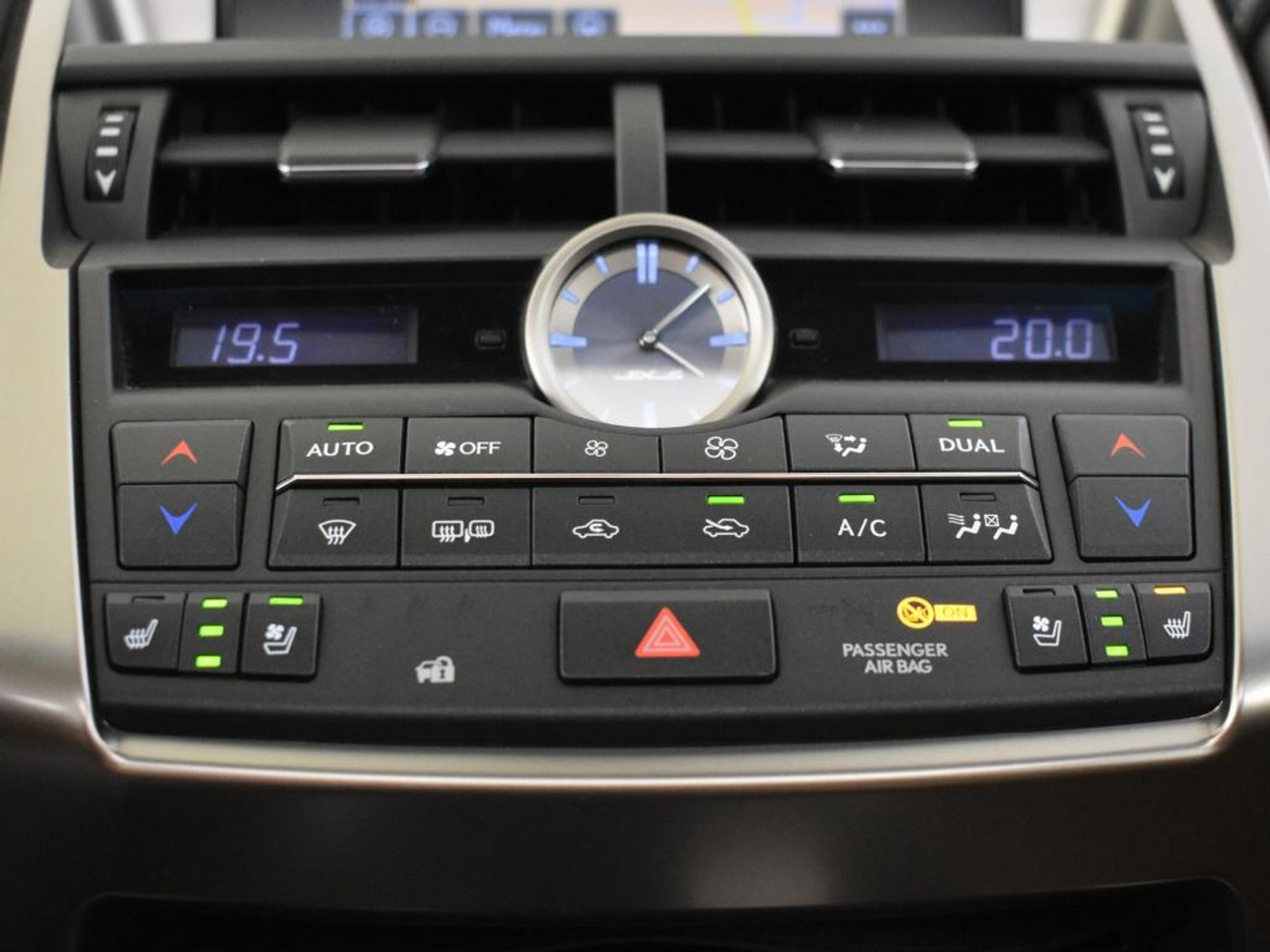 Foto van Lexus Lexus Nx300h