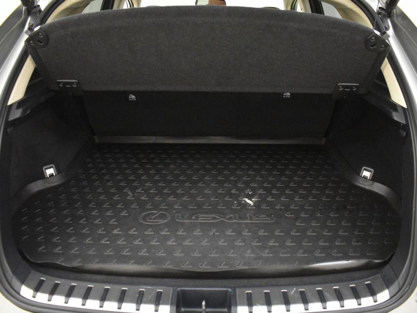 Foto van Lexus Lexus Nx300h