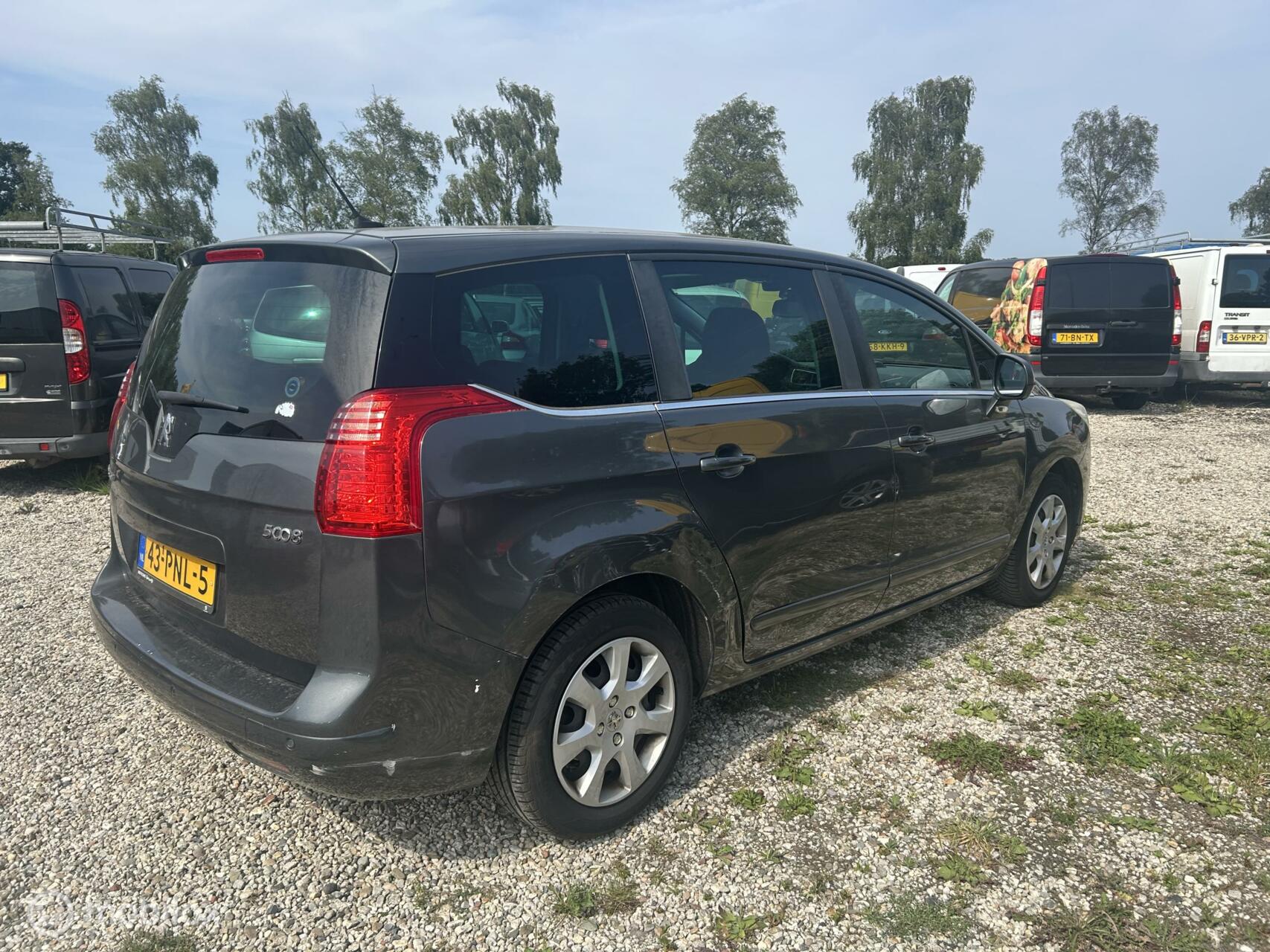 Foto van Peugeot 5008