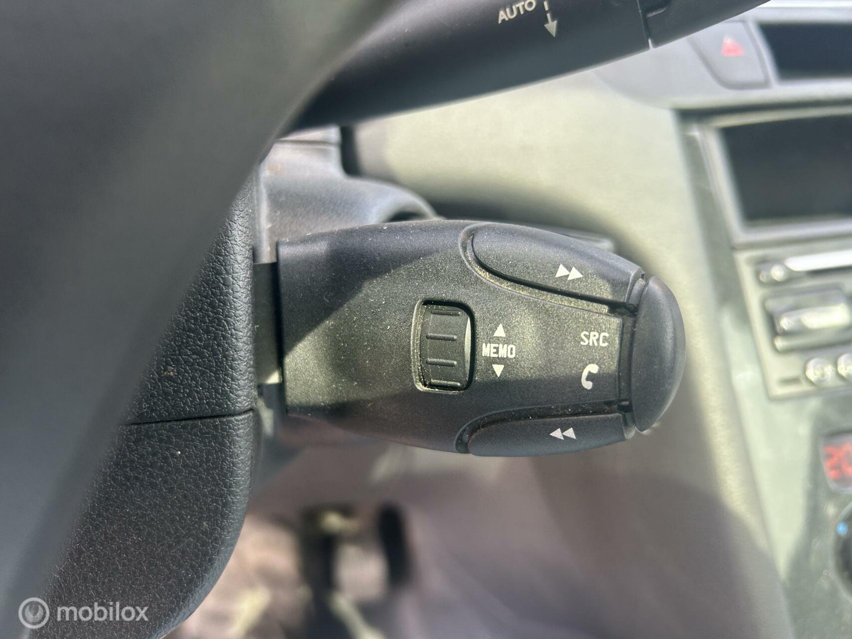 Foto van Peugeot 5008