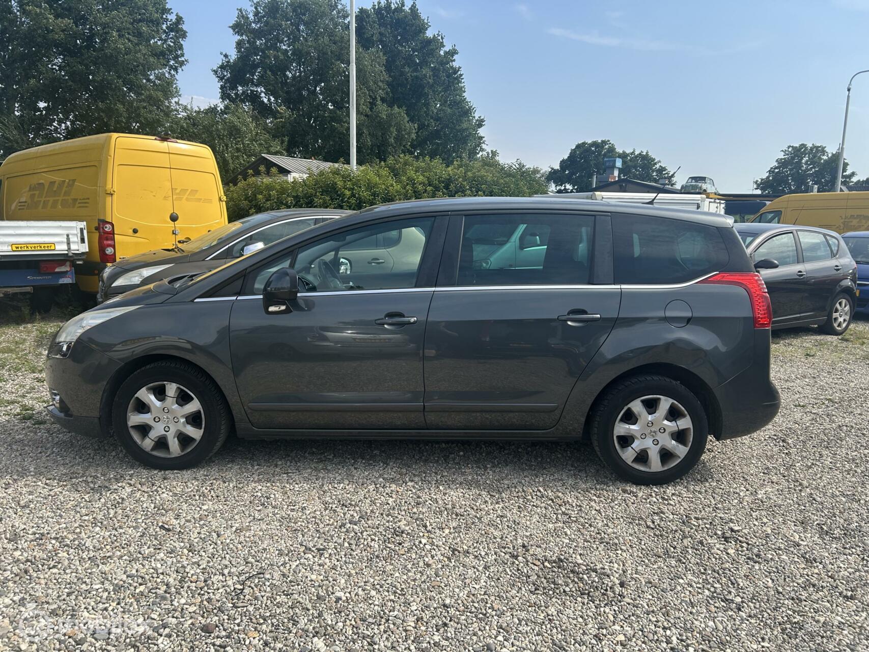 Foto van Peugeot 5008