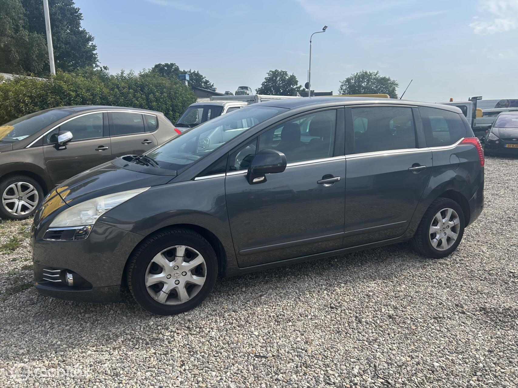 Foto van Peugeot 5008