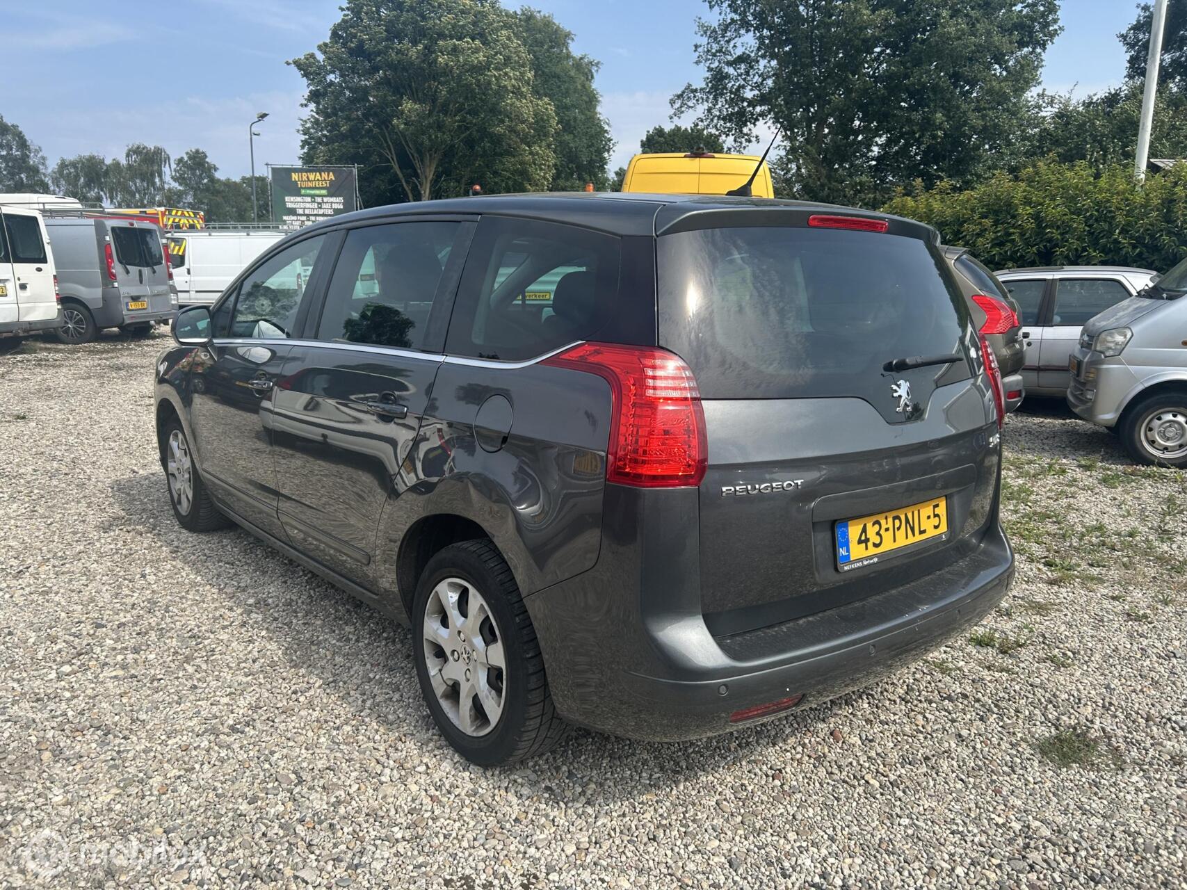 Foto van Peugeot 5008