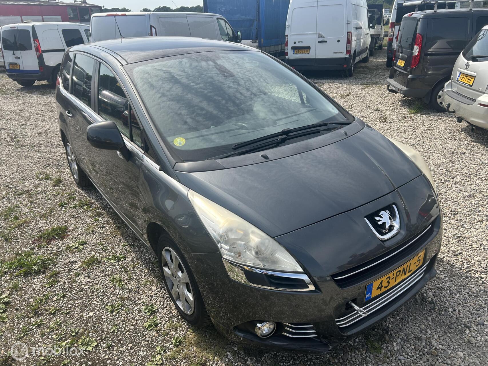 Foto van Peugeot 5008