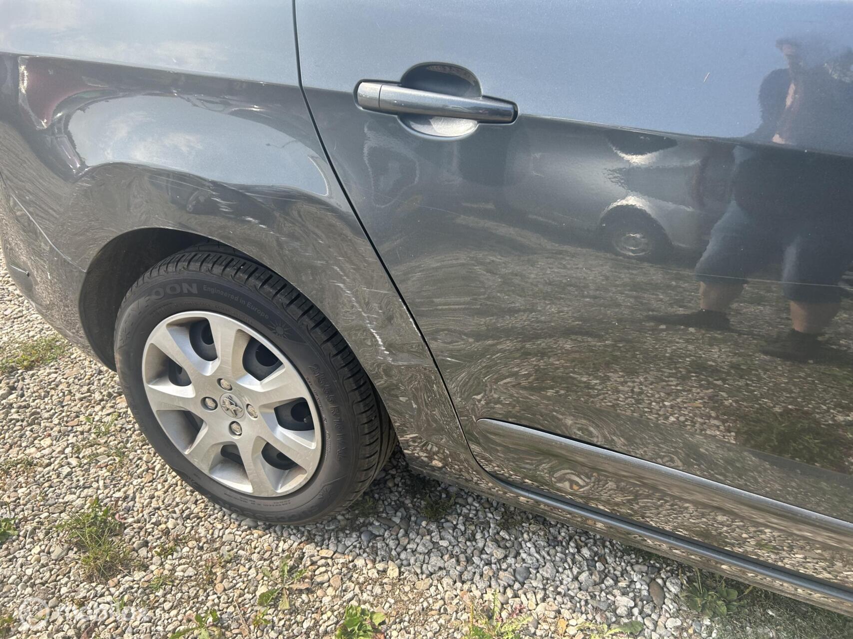 Foto van Peugeot 5008