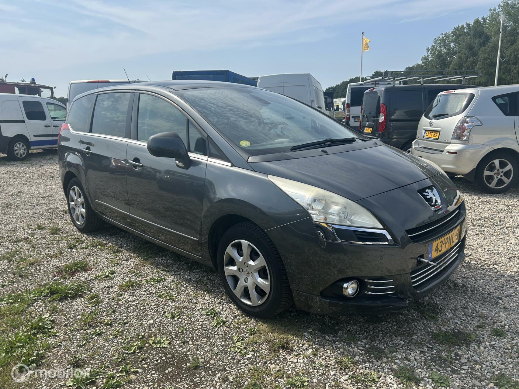 Foto van Peugeot 5008