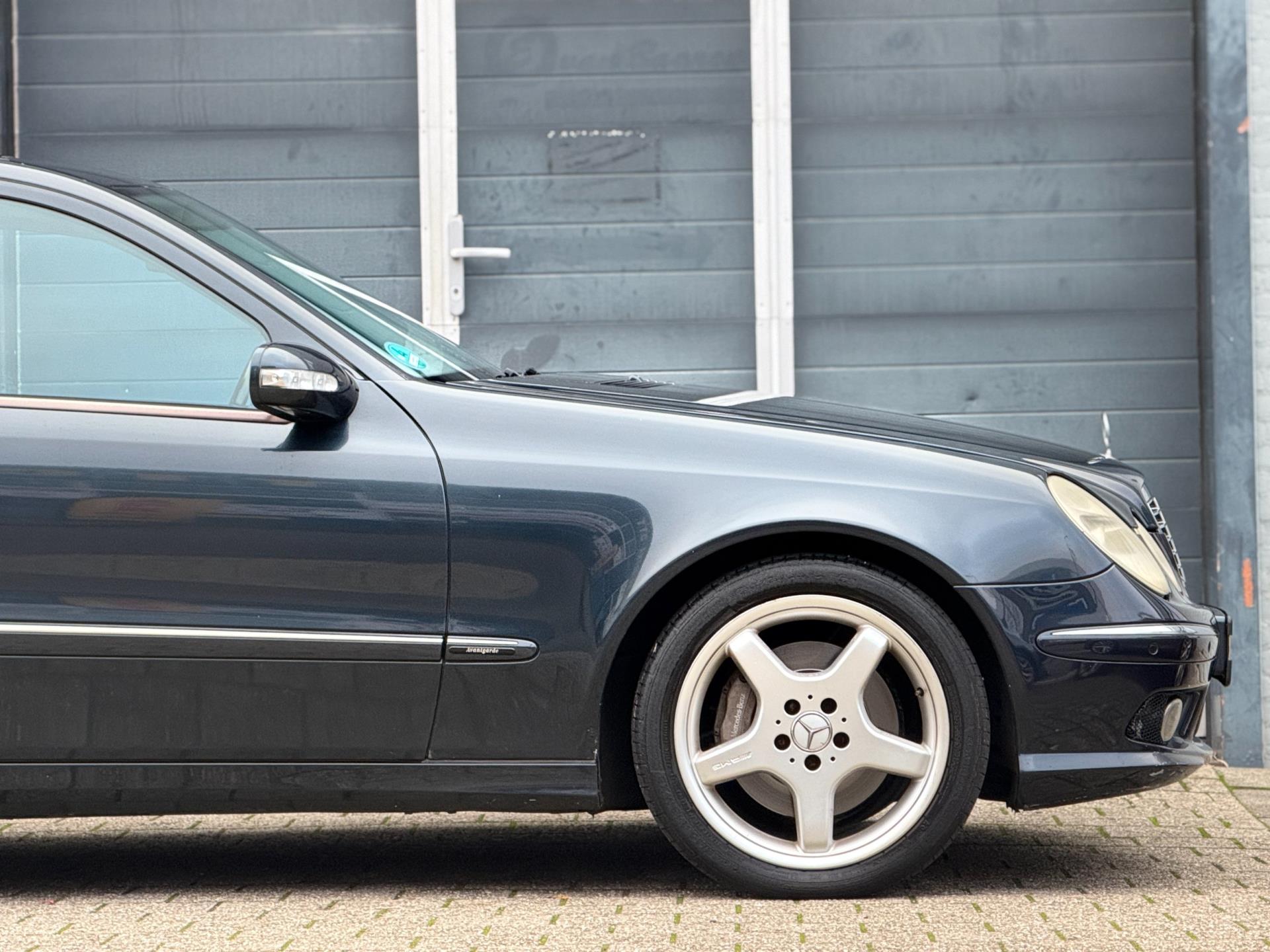 Foto van Mercedes-Benz E 500