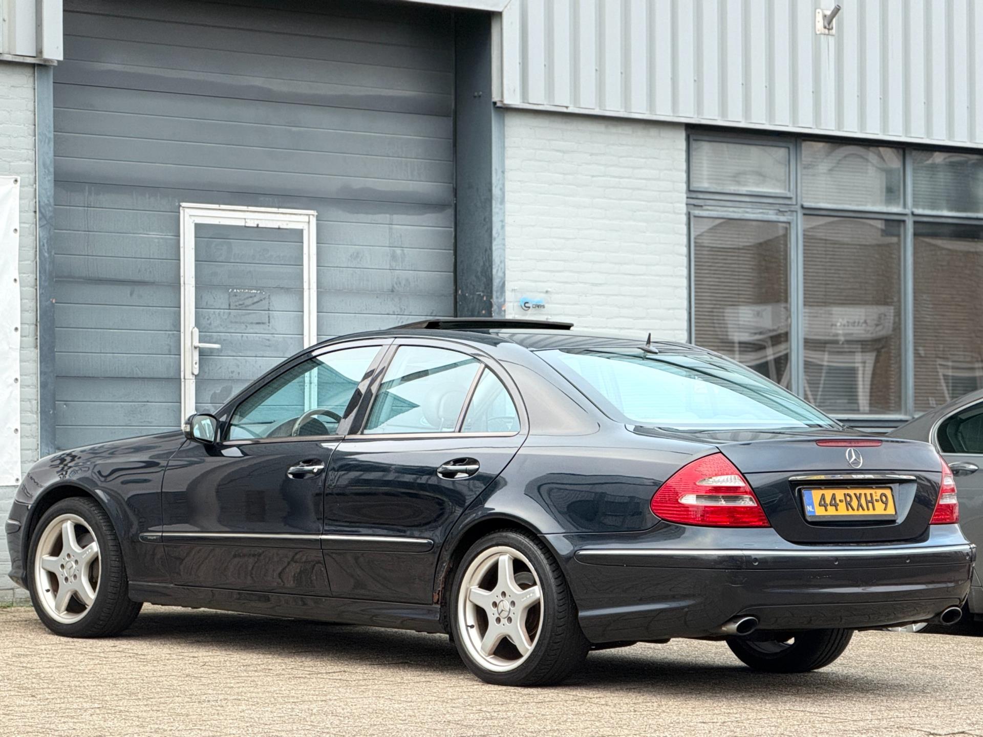 Foto van Mercedes-Benz E 500