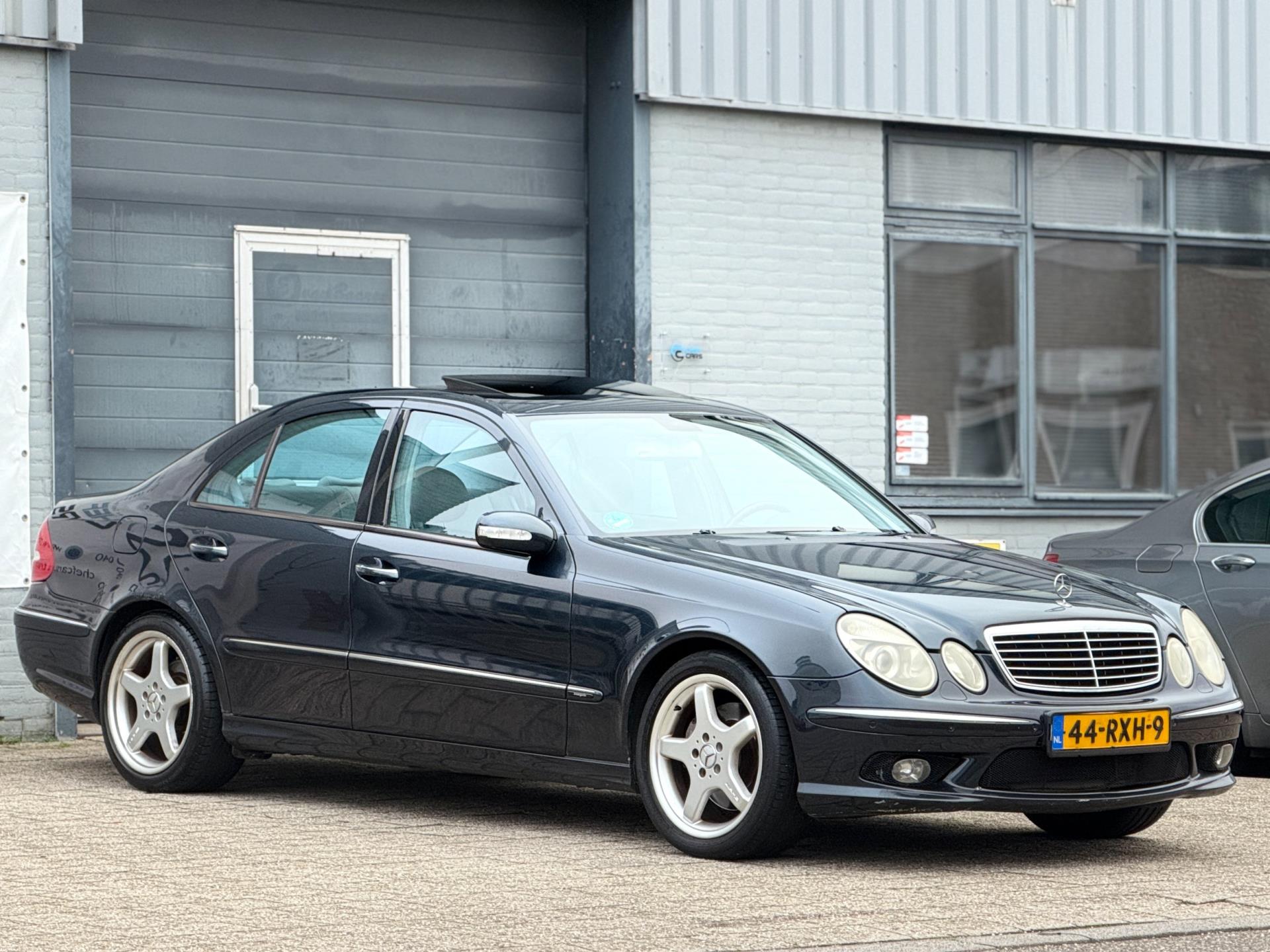 Foto van Mercedes-Benz E 500
