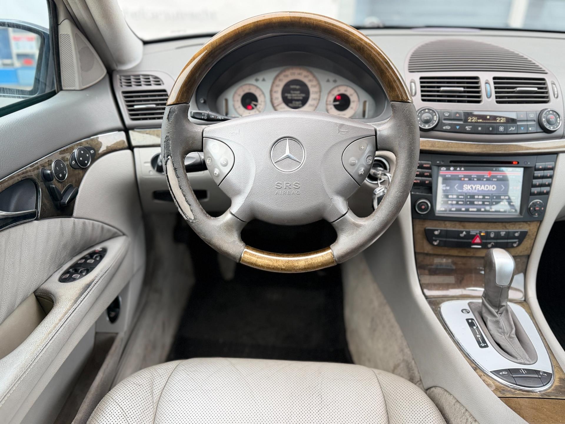 Foto van Mercedes-Benz E 500