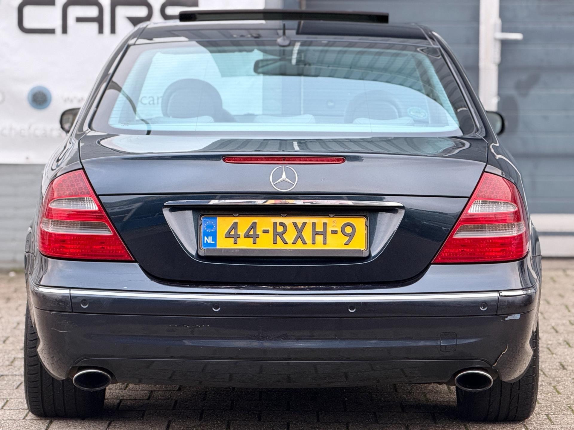 Foto van Mercedes-Benz E 500