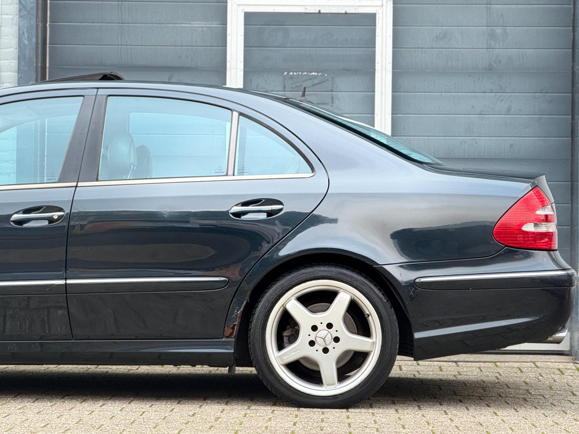 Foto van Mercedes-Benz E 500