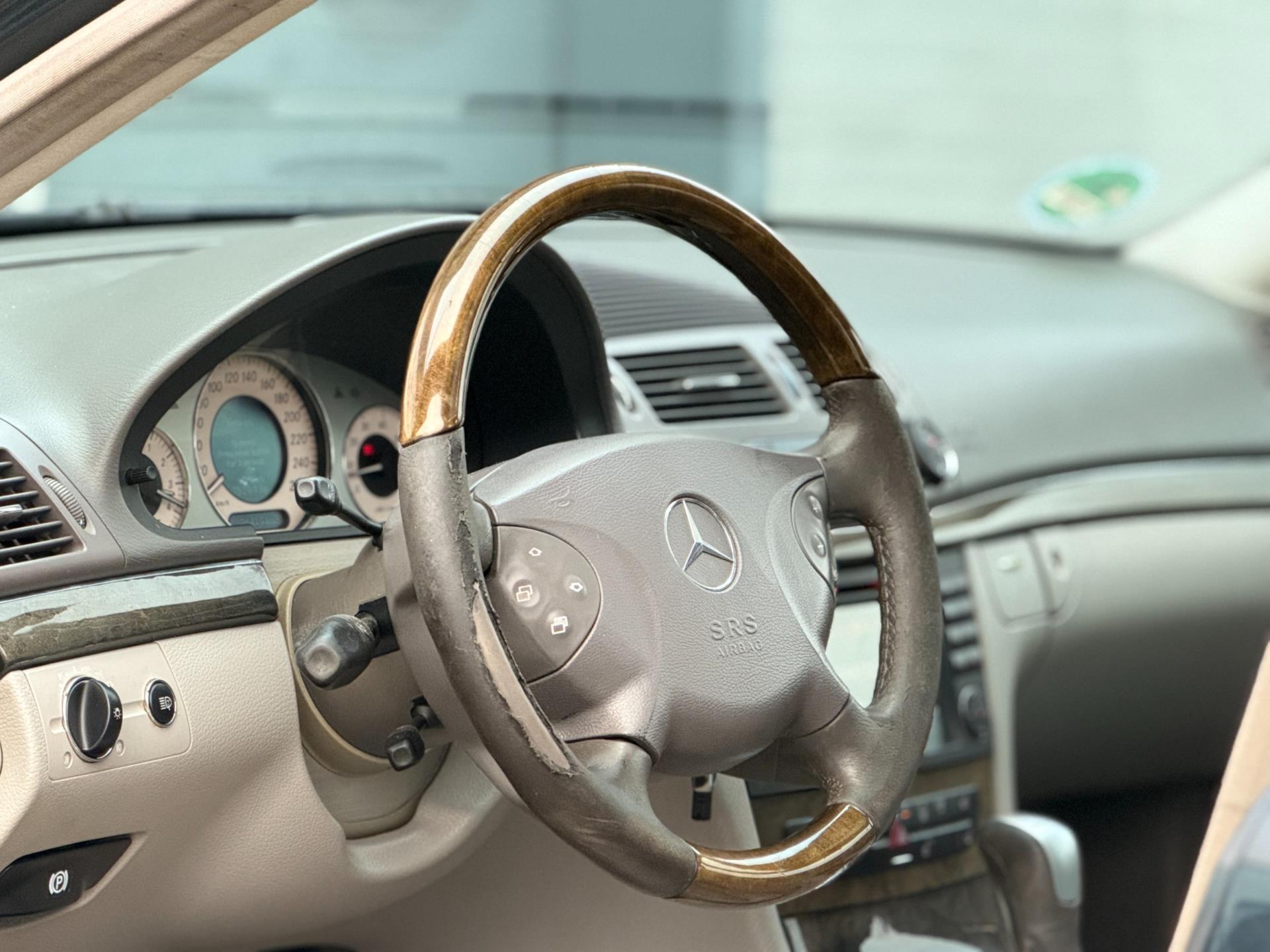 Foto van Mercedes-Benz E 500