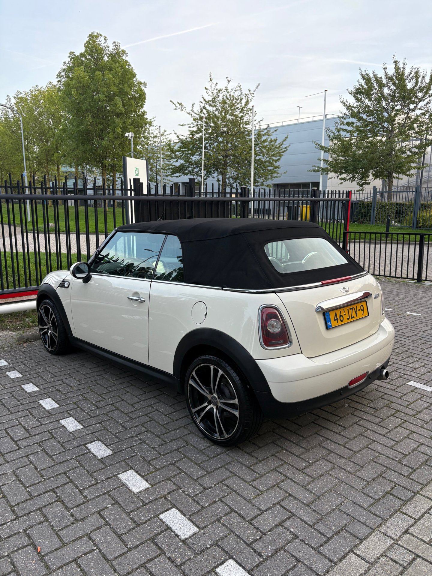 Foto van Mini Cooper Cabrio