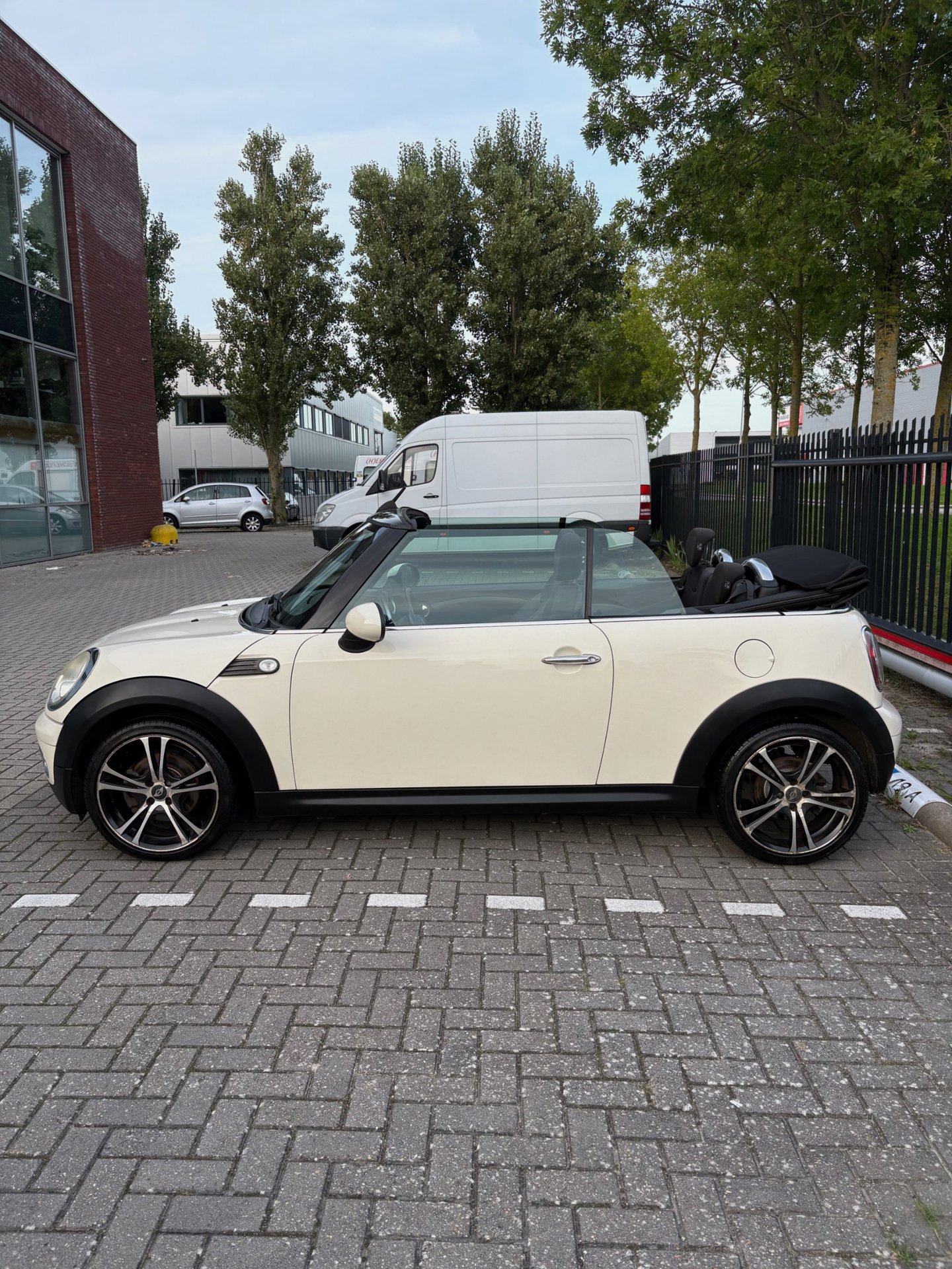 Foto van Mini Cooper Cabrio