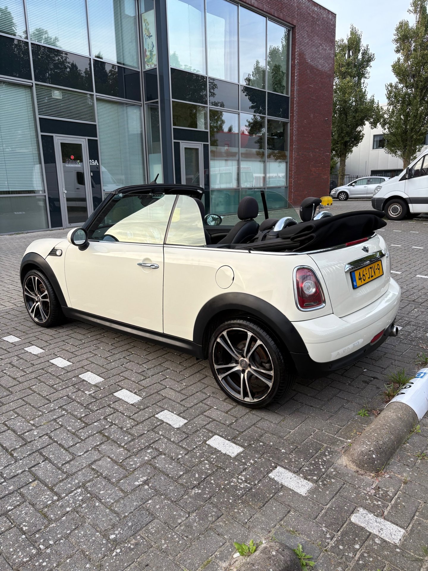 Foto van Mini Cooper Cabrio