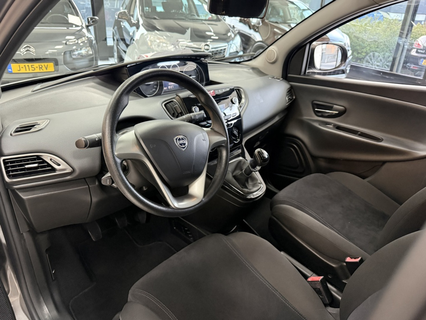 Foto van Lancia Ypsilon
