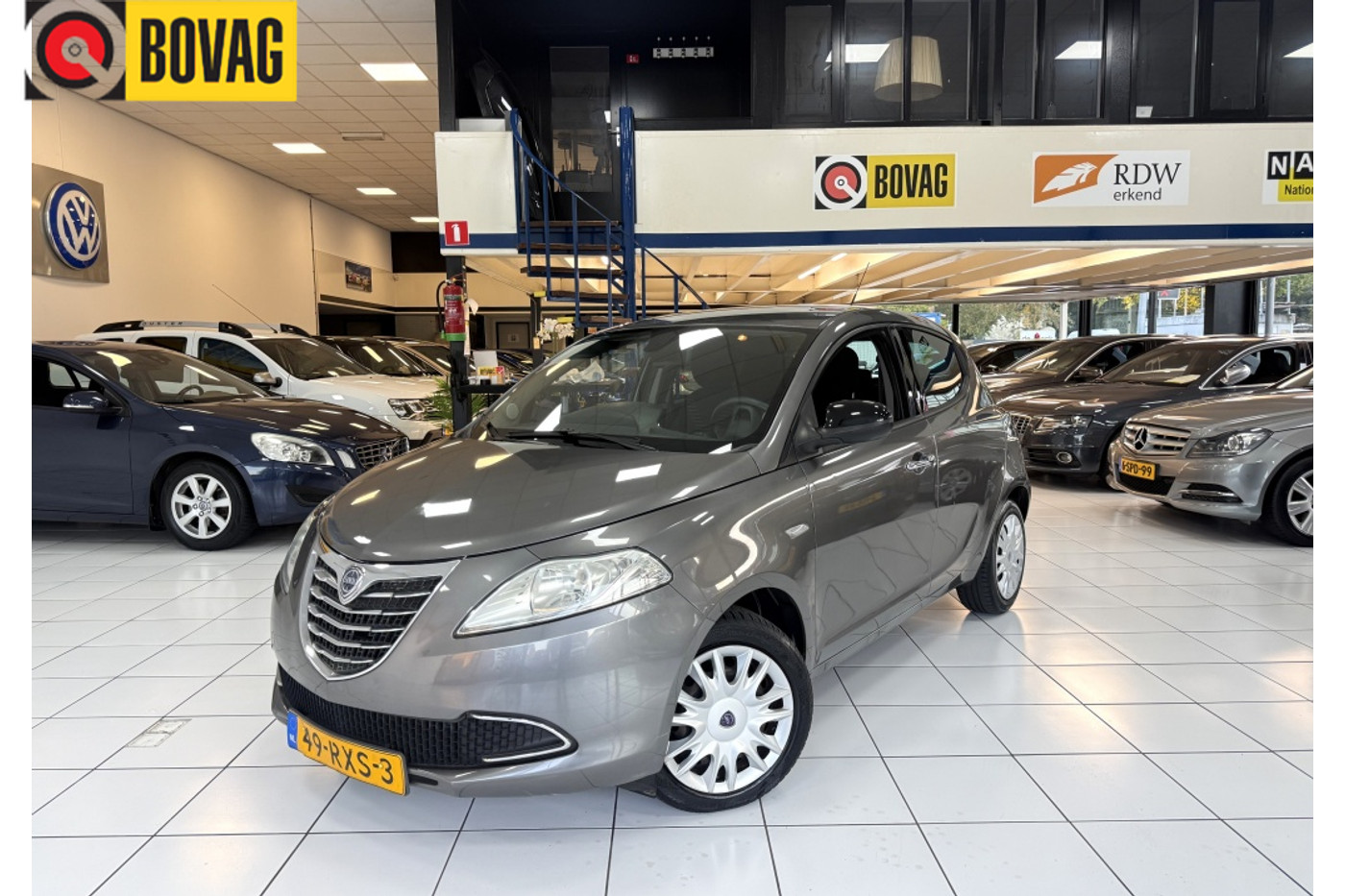 Lancia Ypsilon 0.9 TwinAir Silver Bovag Garantie NAP Airco 2011 - voorkant