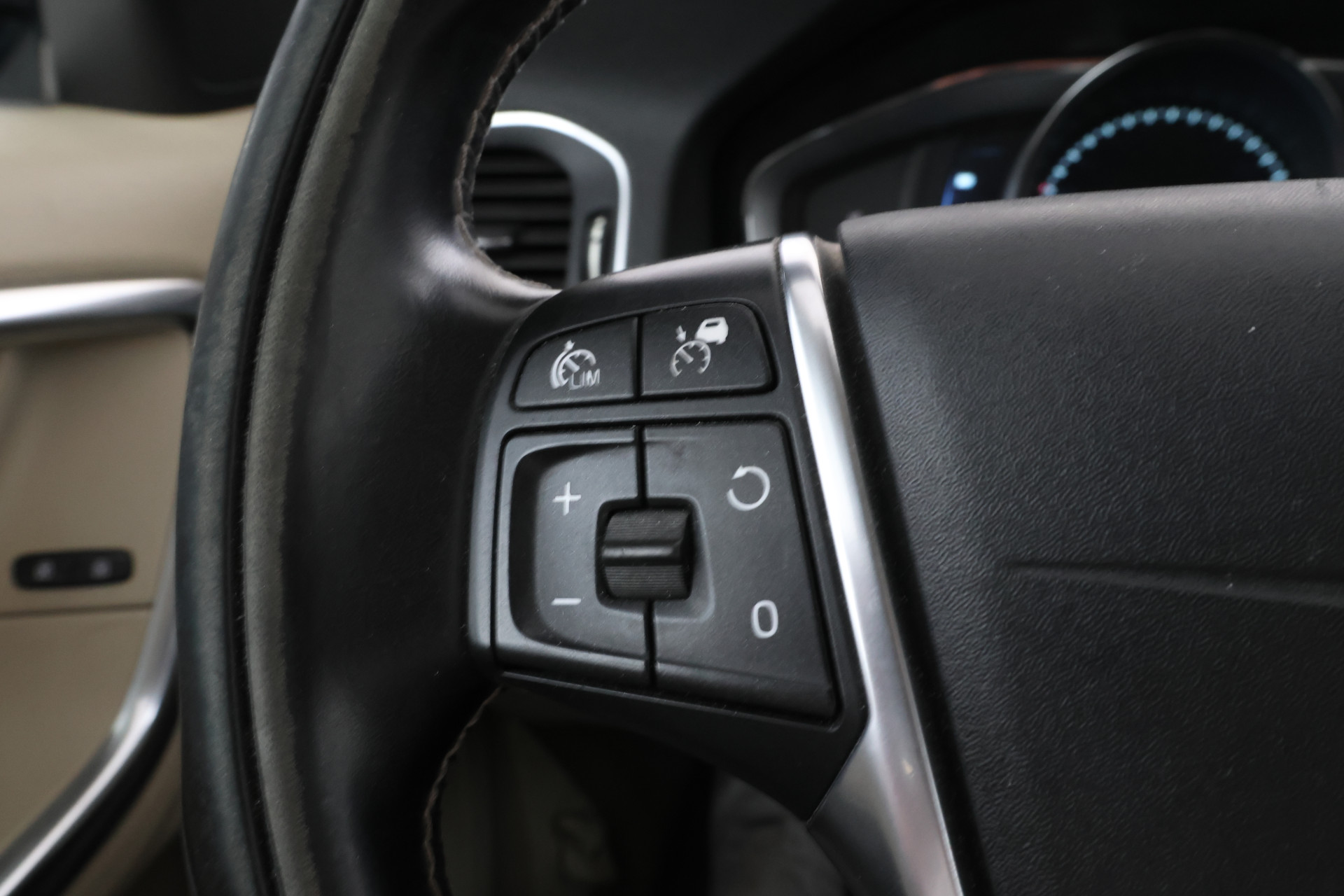 Foto van Volvo V60 Plug In Hybrid