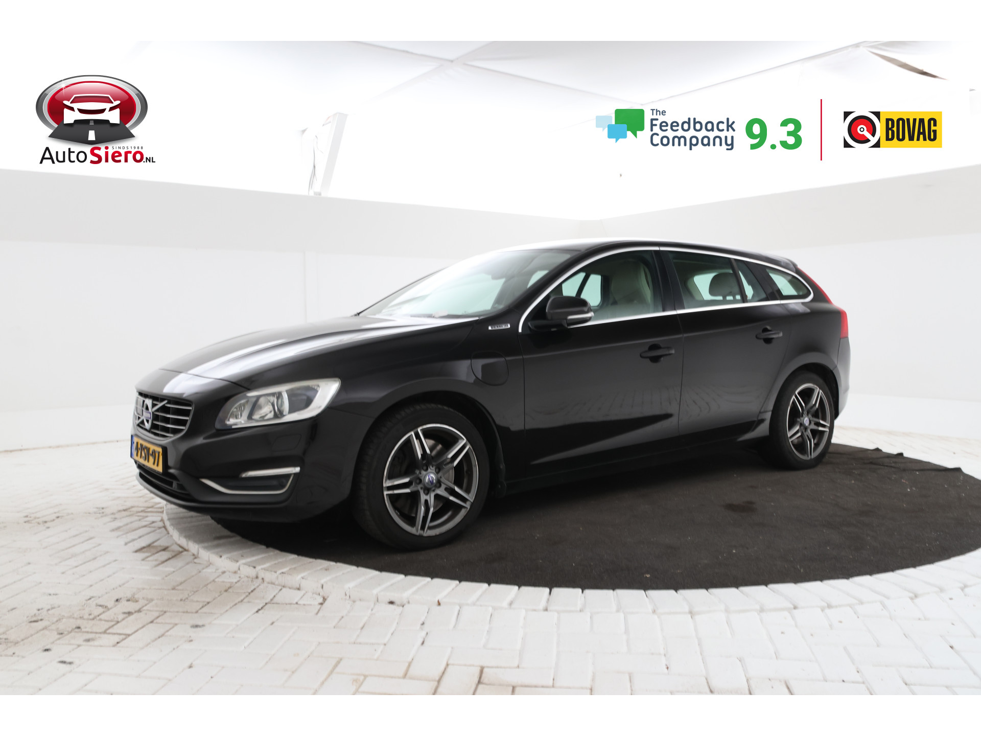 Volvo V60 Plug In Hybrid 2.4 D6 AWD Plug-In Hybrid Summum 2013 - voorkant