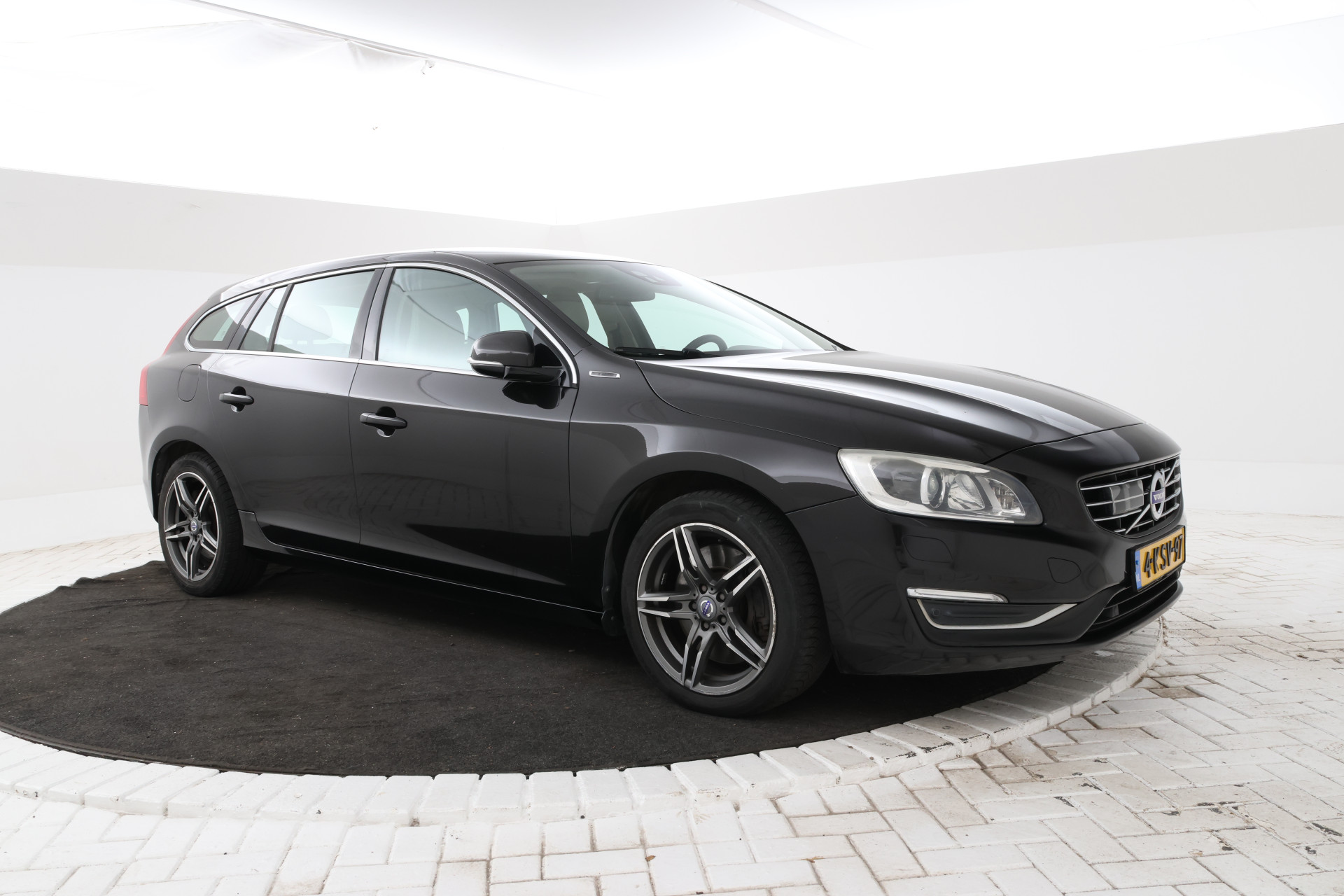 Foto van Volvo V60 Plug In Hybrid