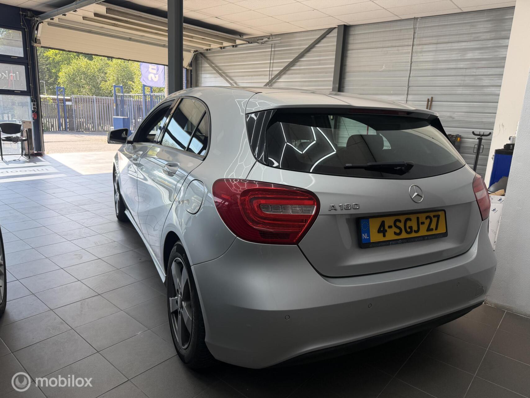 Foto van Mercedes-Benz A 180