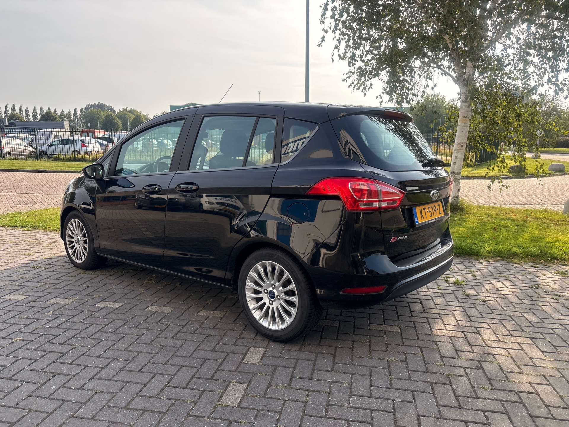 Foto van Ford B-max