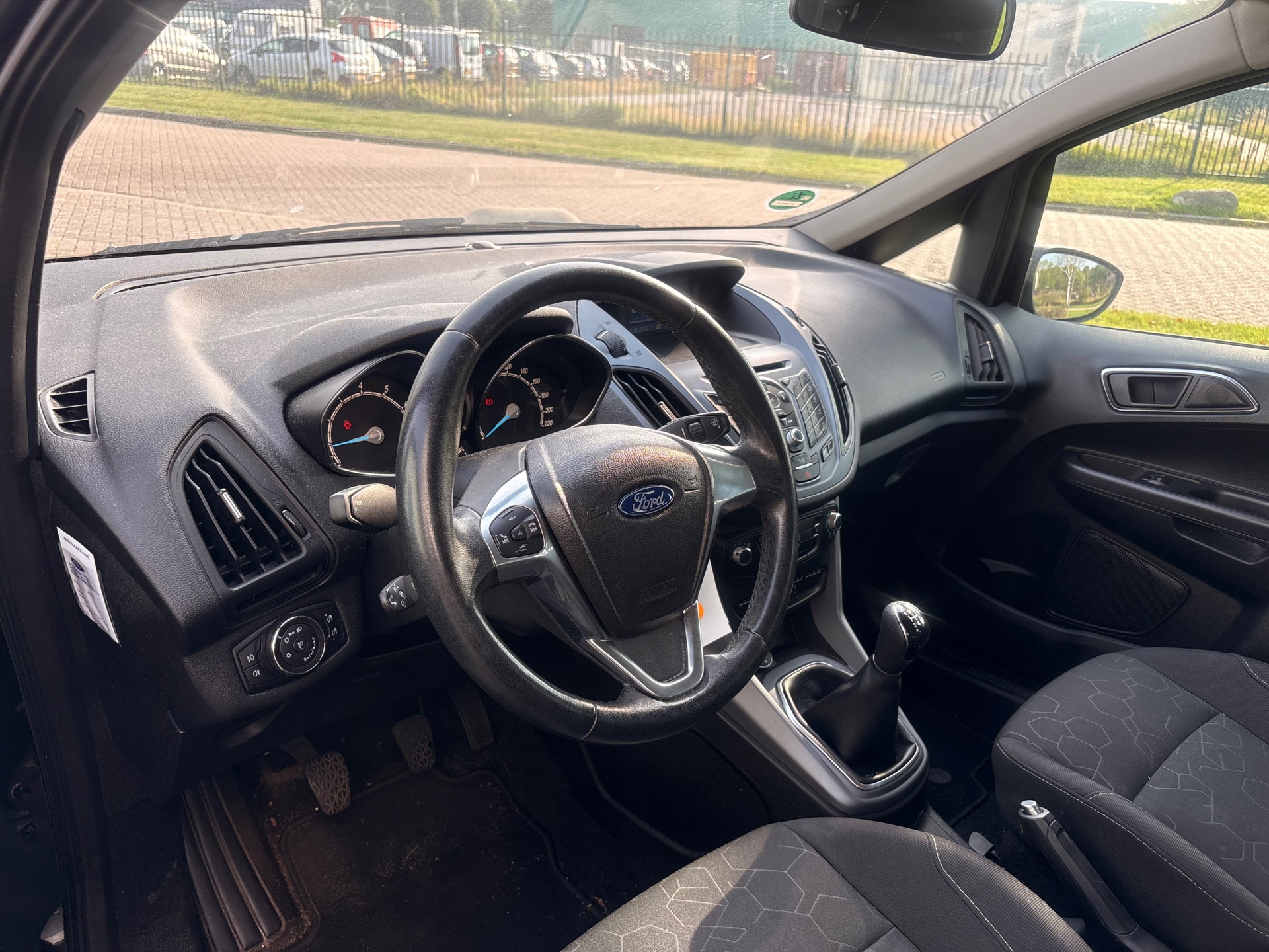Foto van Ford B-max