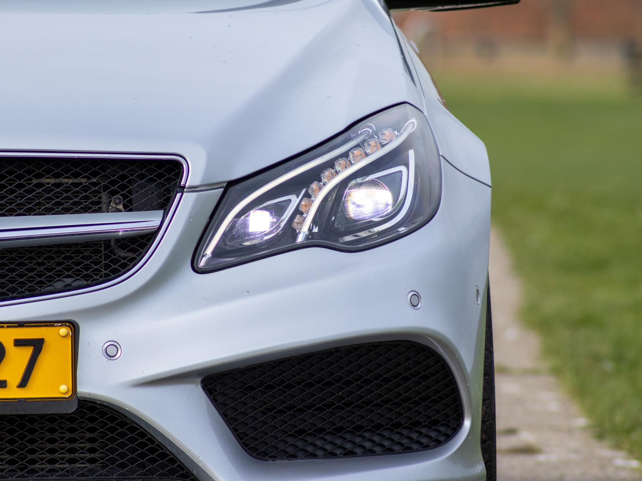 Foto van Mercedes-Benz E 200