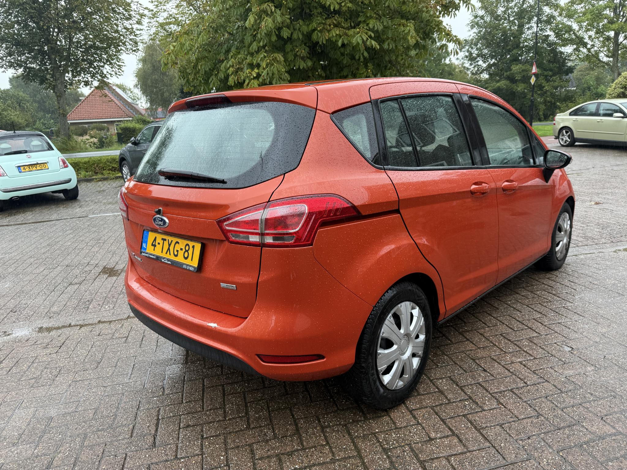 Foto van Ford B-max