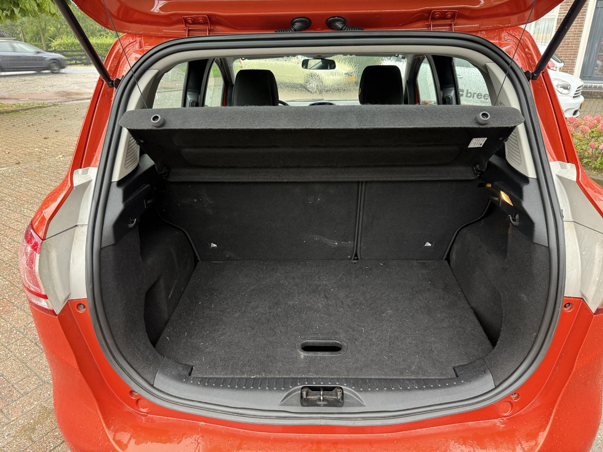 Foto van Ford B-max