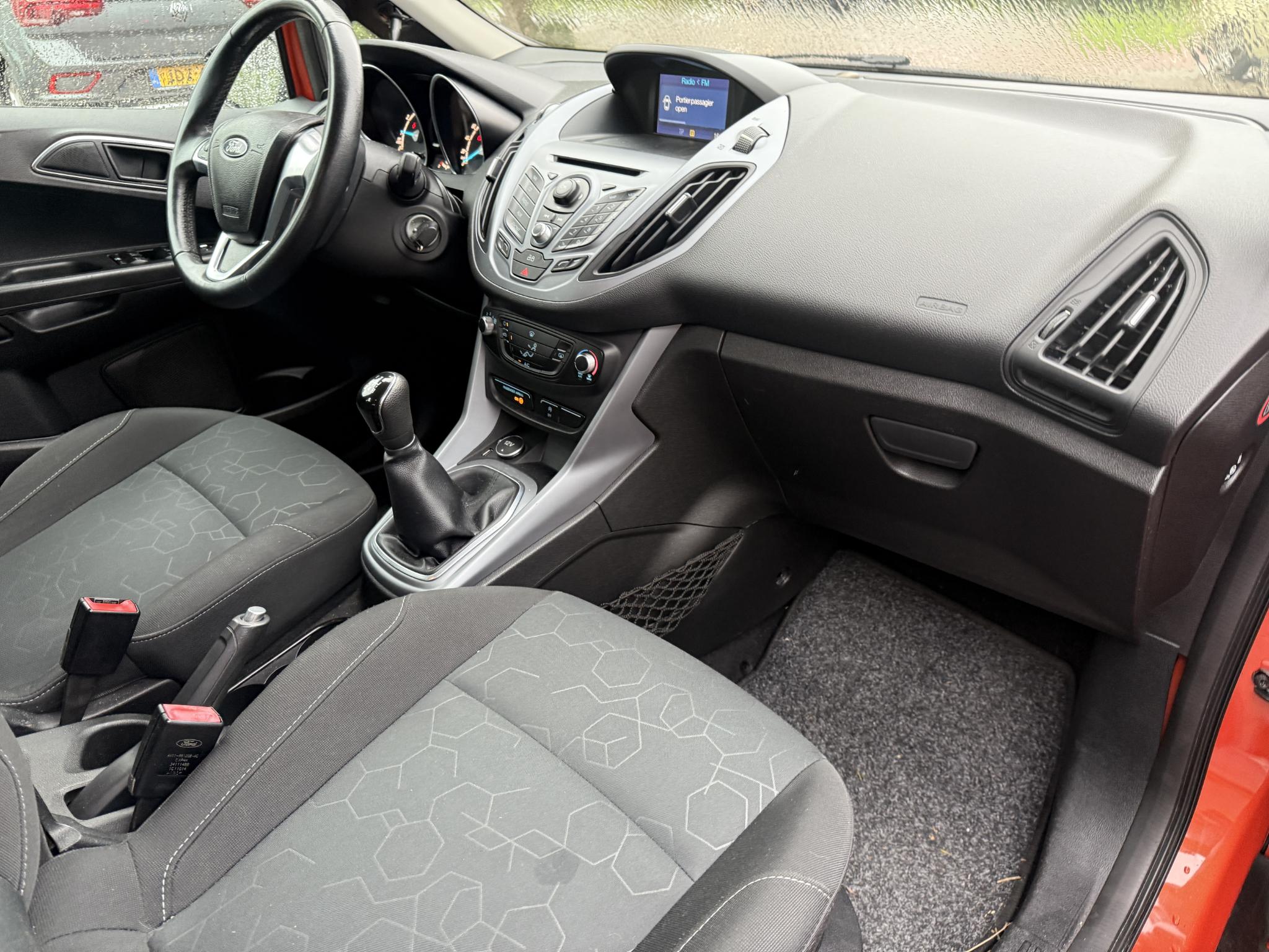 Foto van Ford B-max