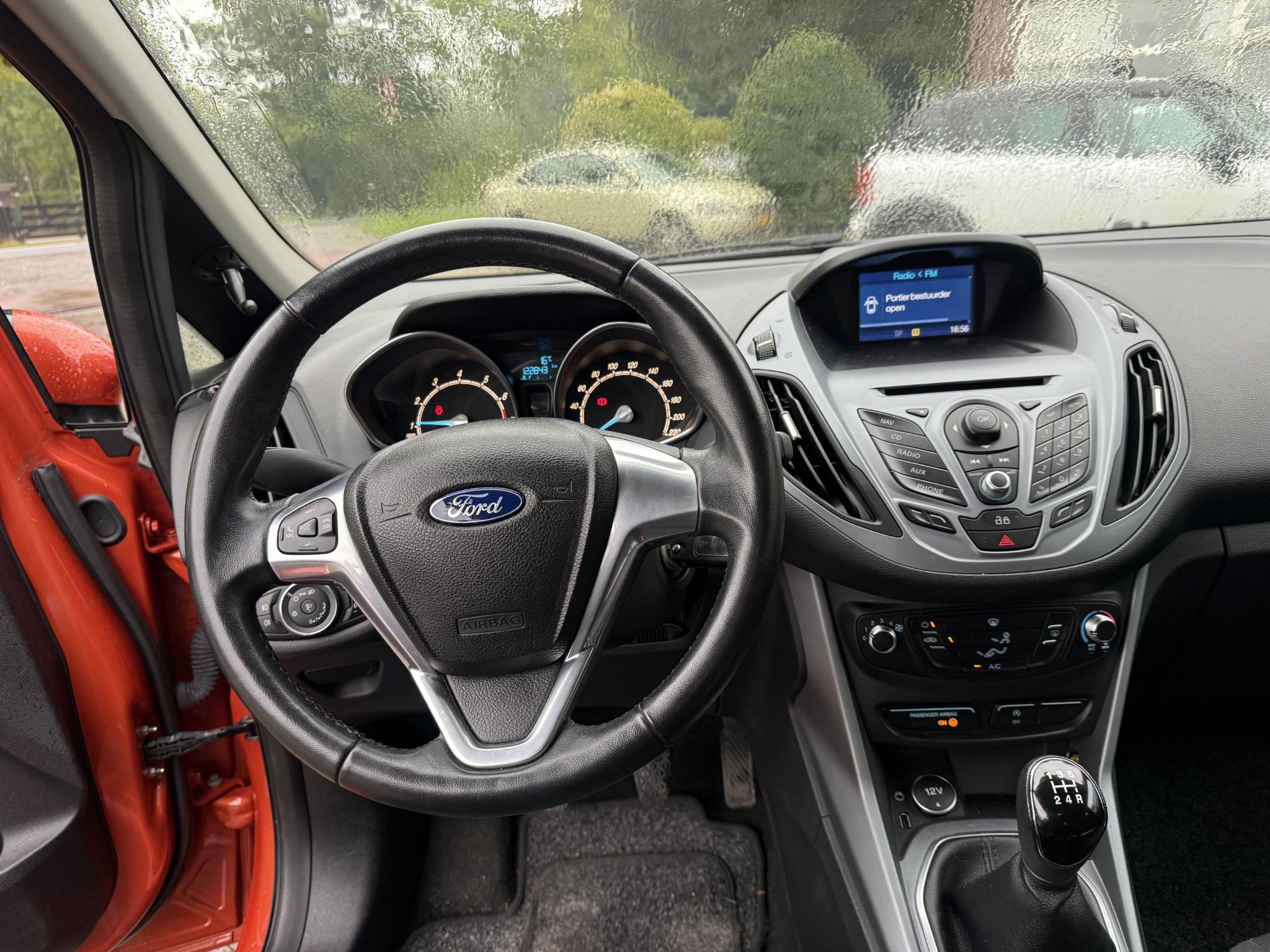 Foto van Ford B-max