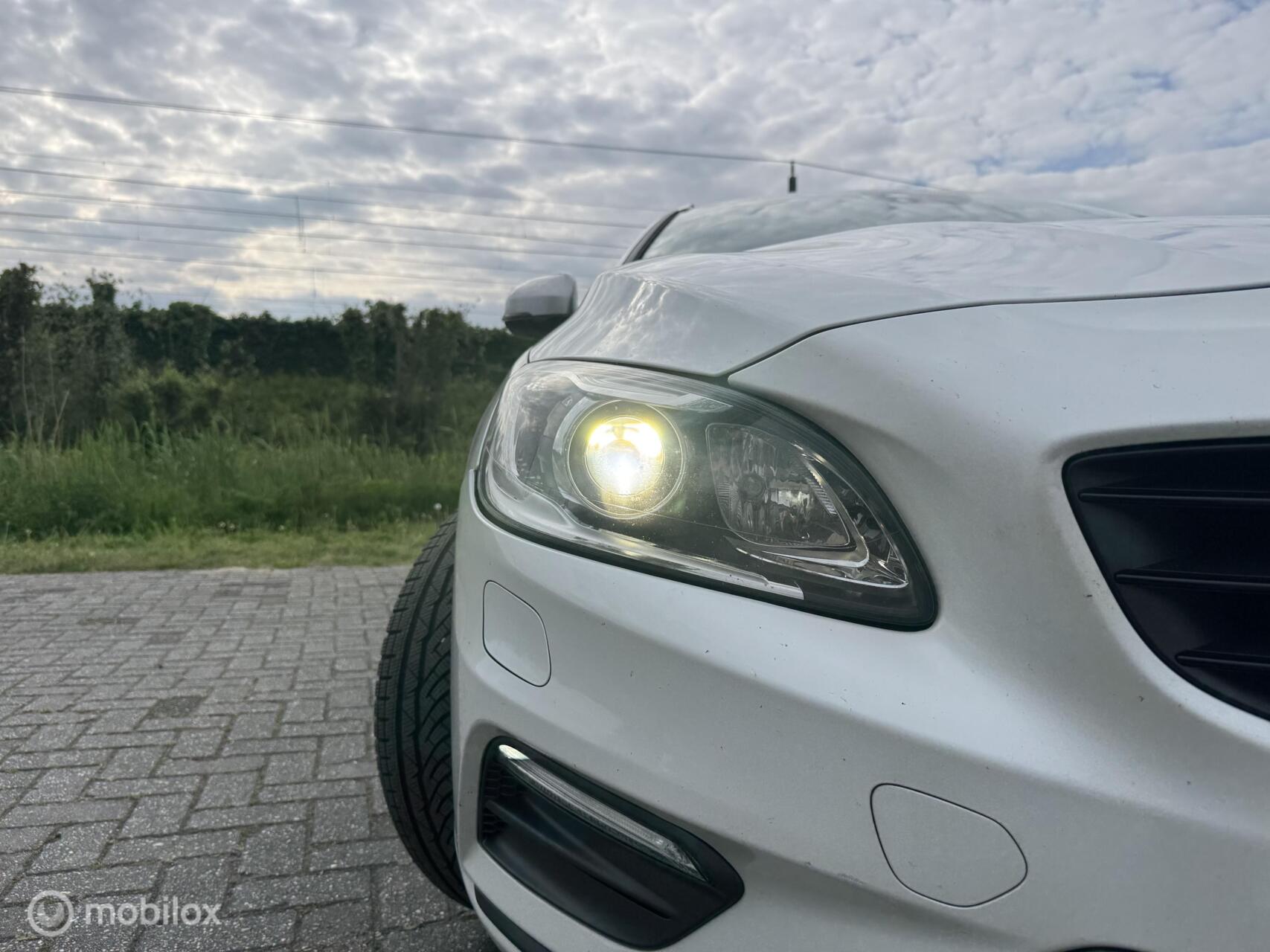 Foto van Volvo V60 Plug In Hybrid