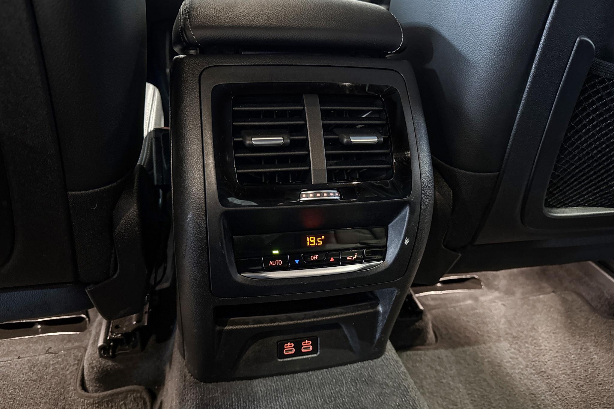 Foto van BMW Ix3