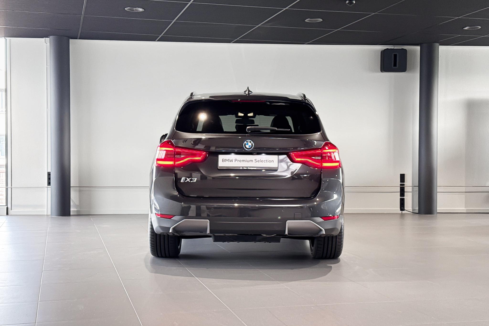 Foto van BMW Ix3