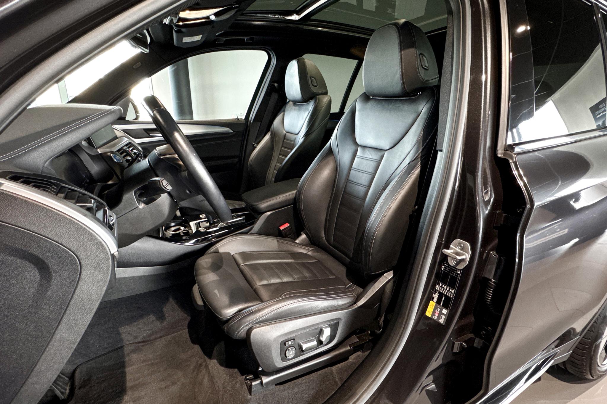Foto van BMW Ix3