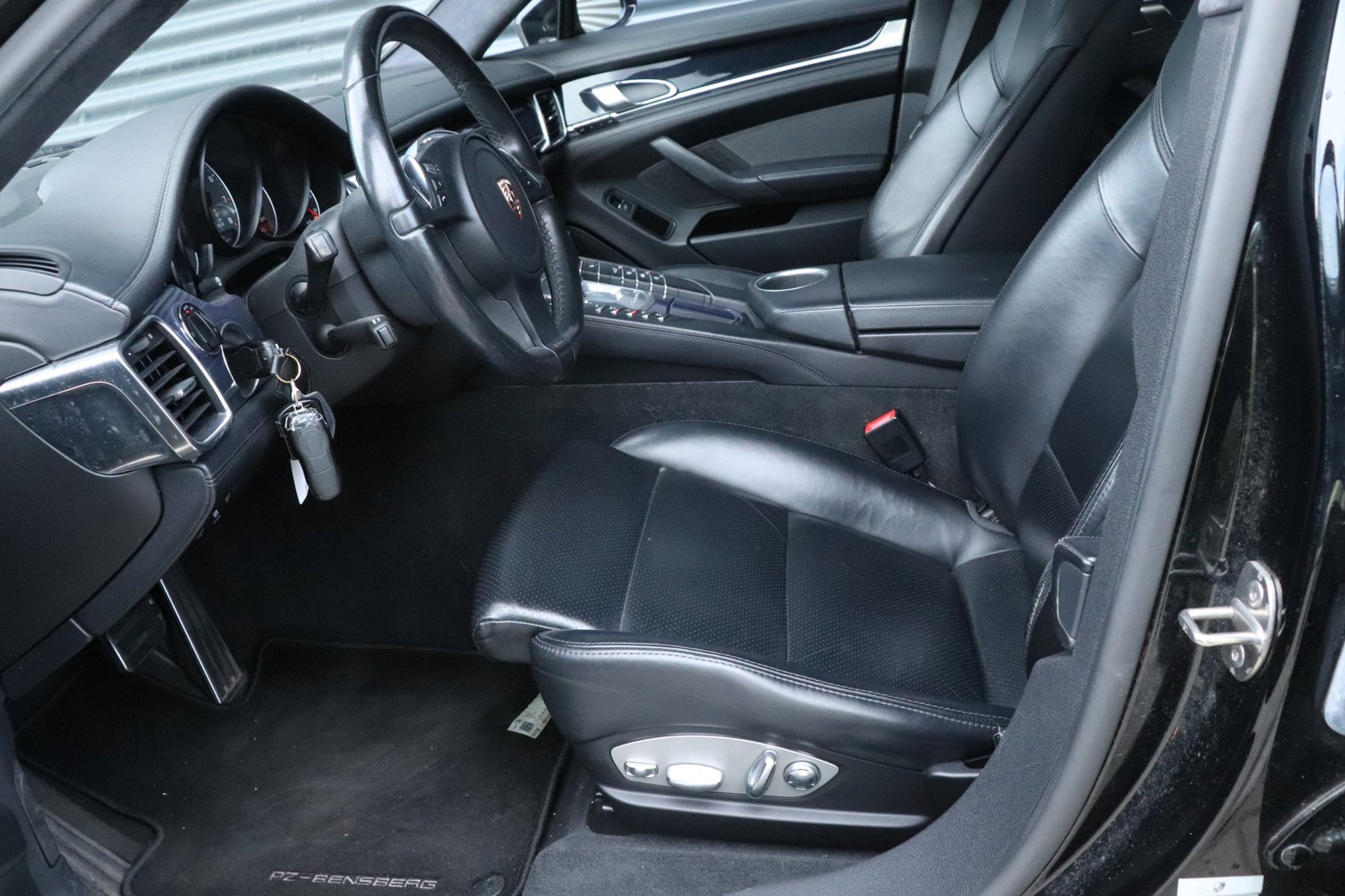 Foto van Porsche Panamera 4s