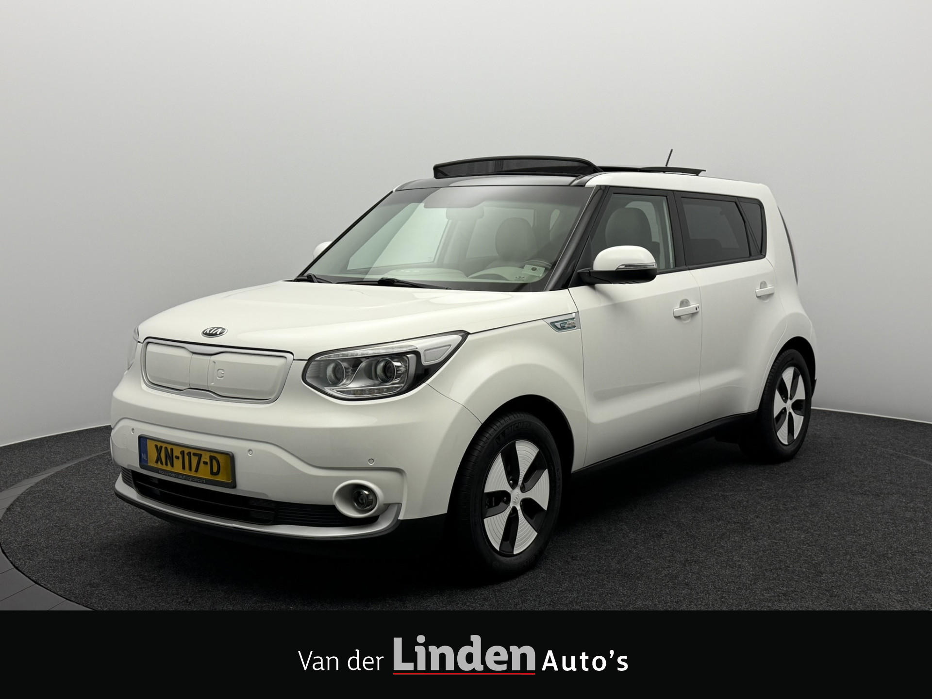 Kia Soul EV Edition 30 kWh SOH 94,9% | Panoramadak | Stoel/Stuurverwarming | 100KW Snellaadvermogen | Camera 2019 - voorkant