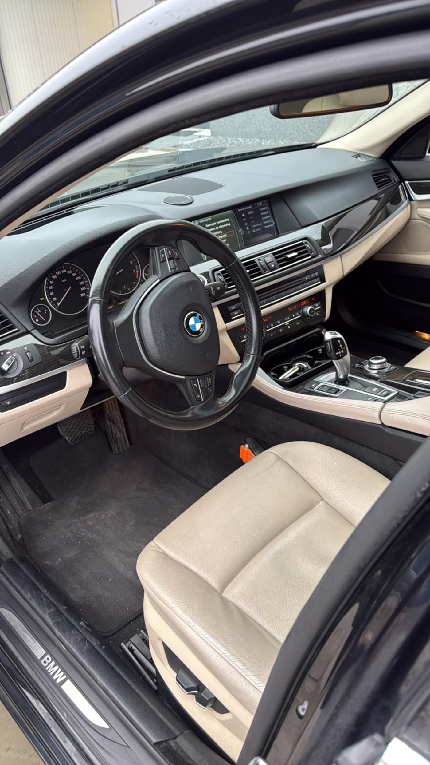 Foto van BMW 523i