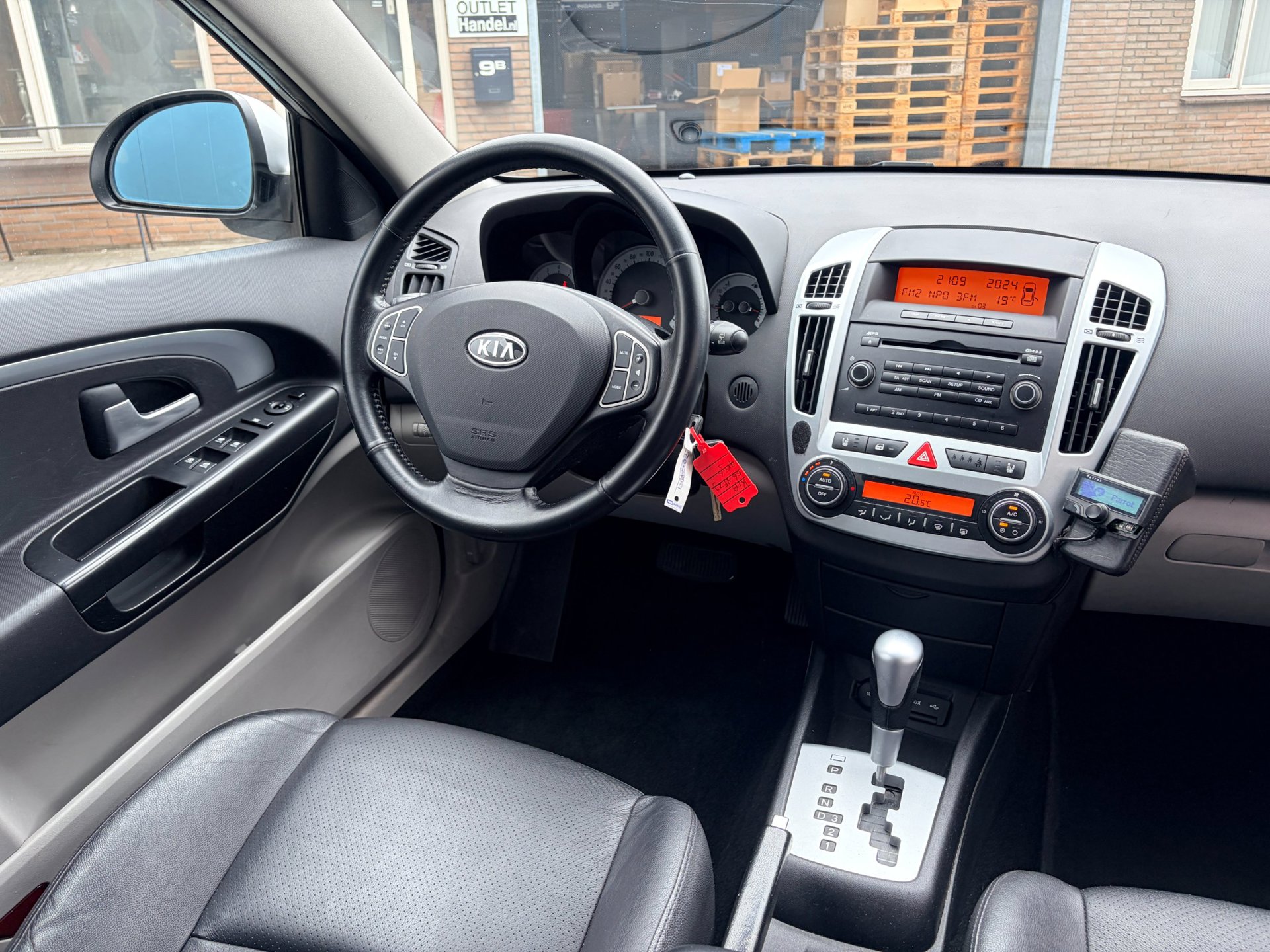 Foto van Kia Cee D