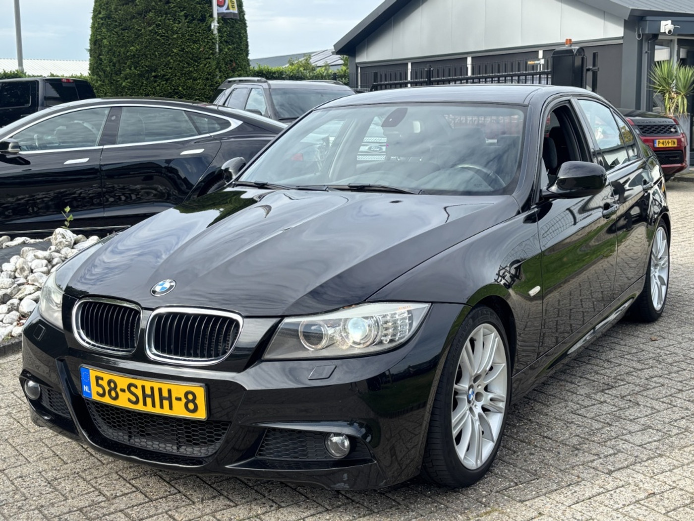 BMW 318i 318i Sedan 2011 M Sport Edition Zwart NL Auto 2011 - voorkant