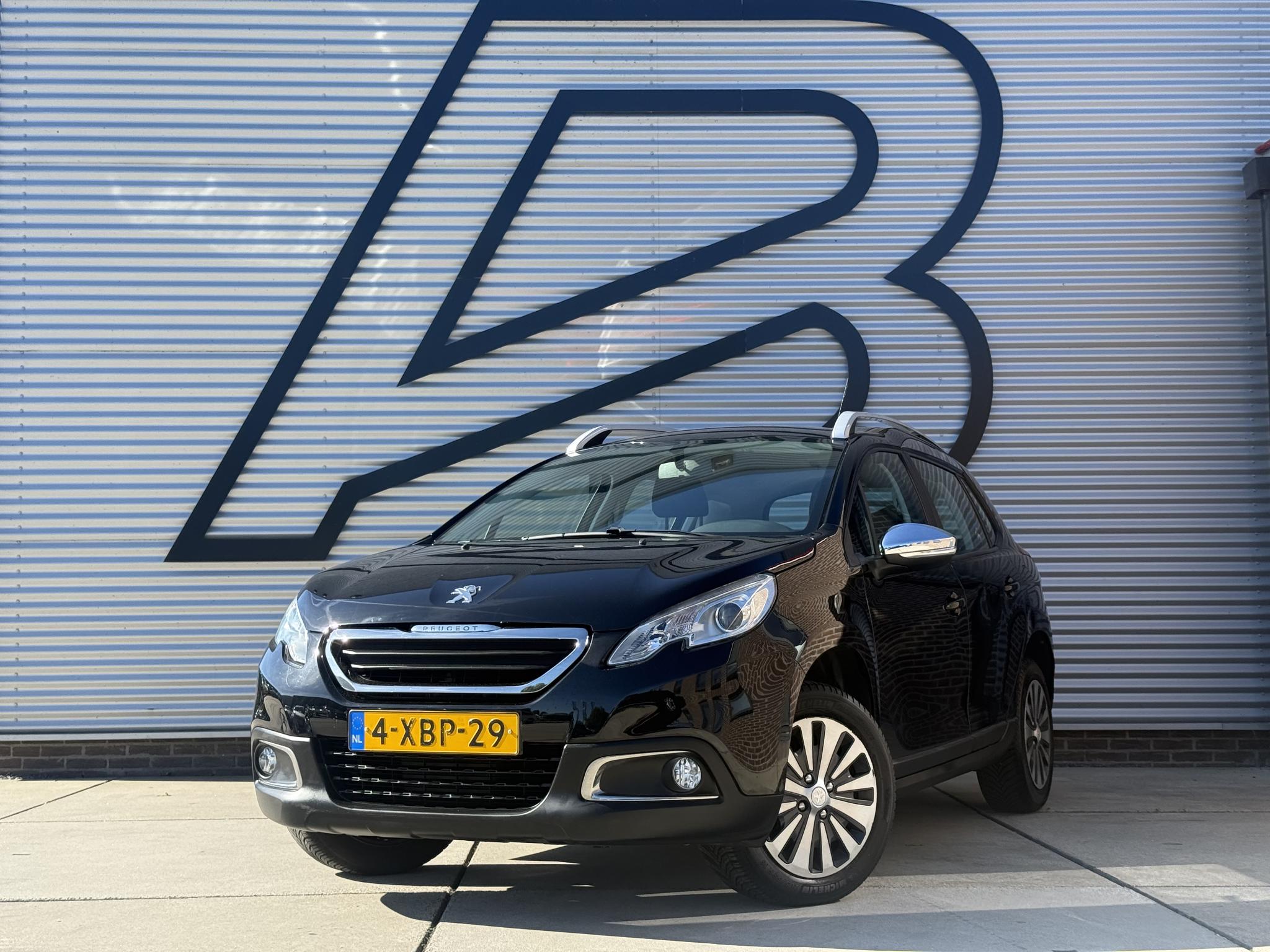 Peugeot 2008 1.2 VTi Active 2014 - voorkant