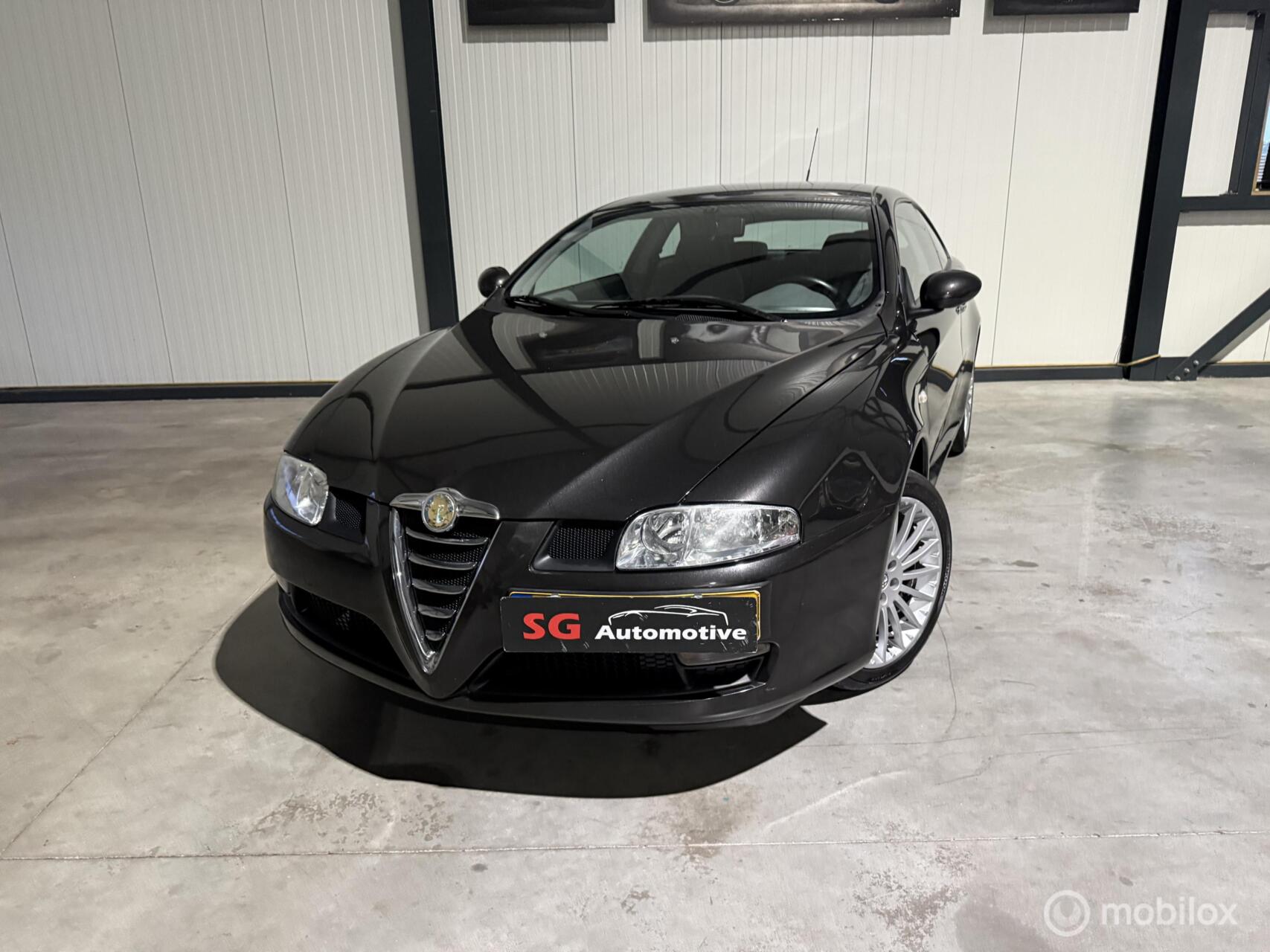 Alfa Romeo Alfa Romeo GT 2.0 JTS Progression lage km stand 2004 - voorkant