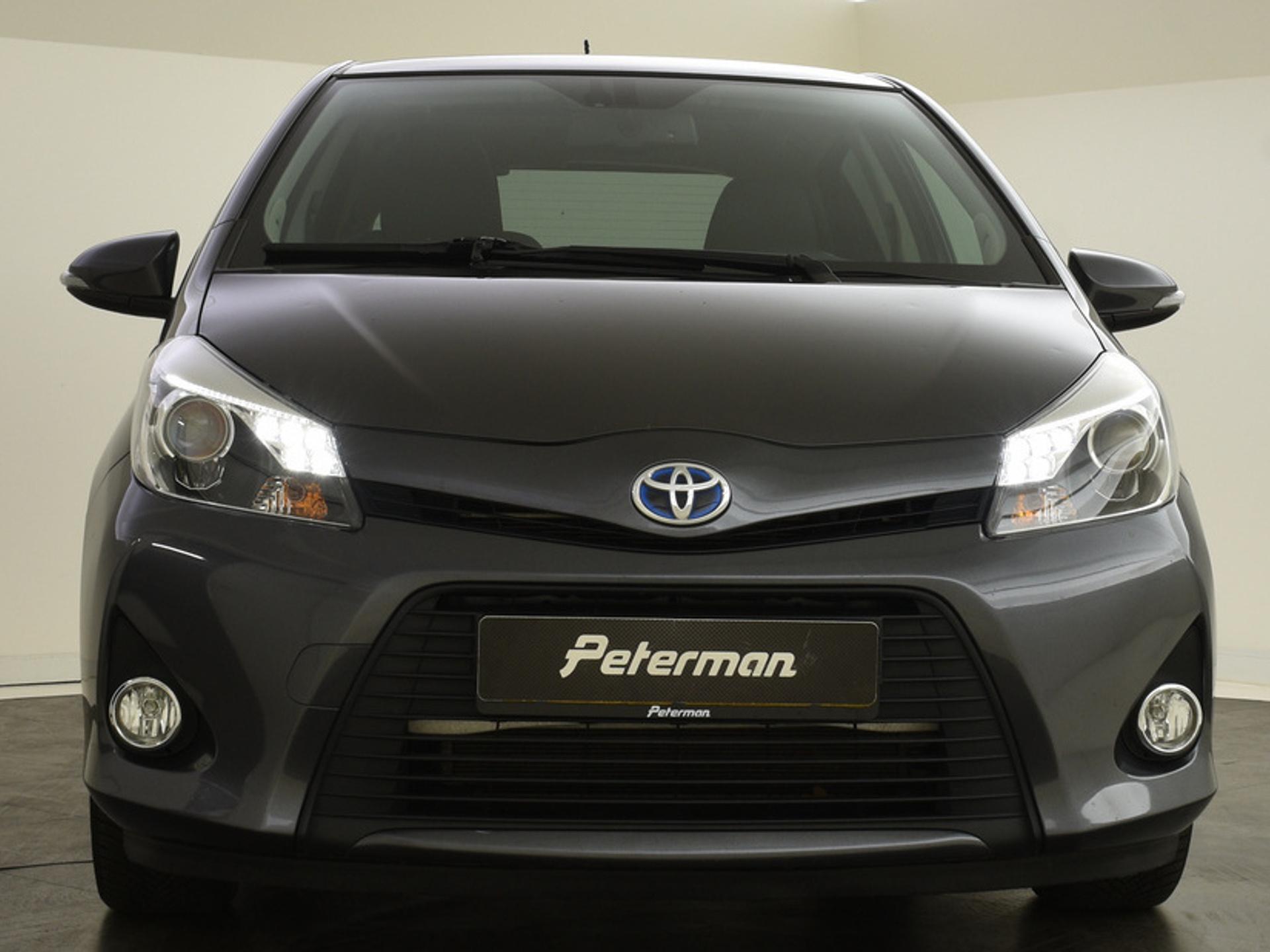 Foto van Toyota Toyota Yaris Hybrid