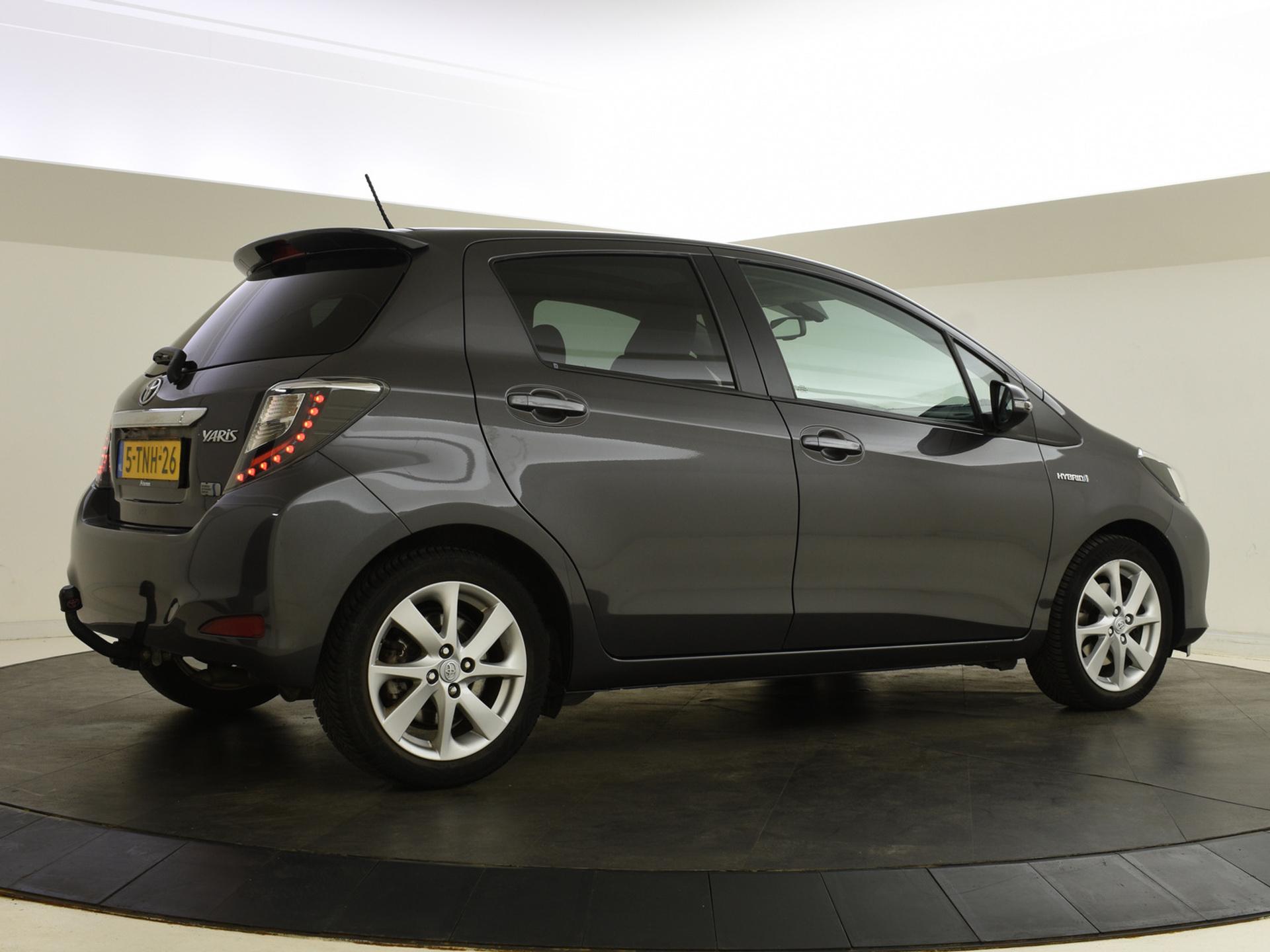 Foto van Toyota Toyota Yaris Hybrid