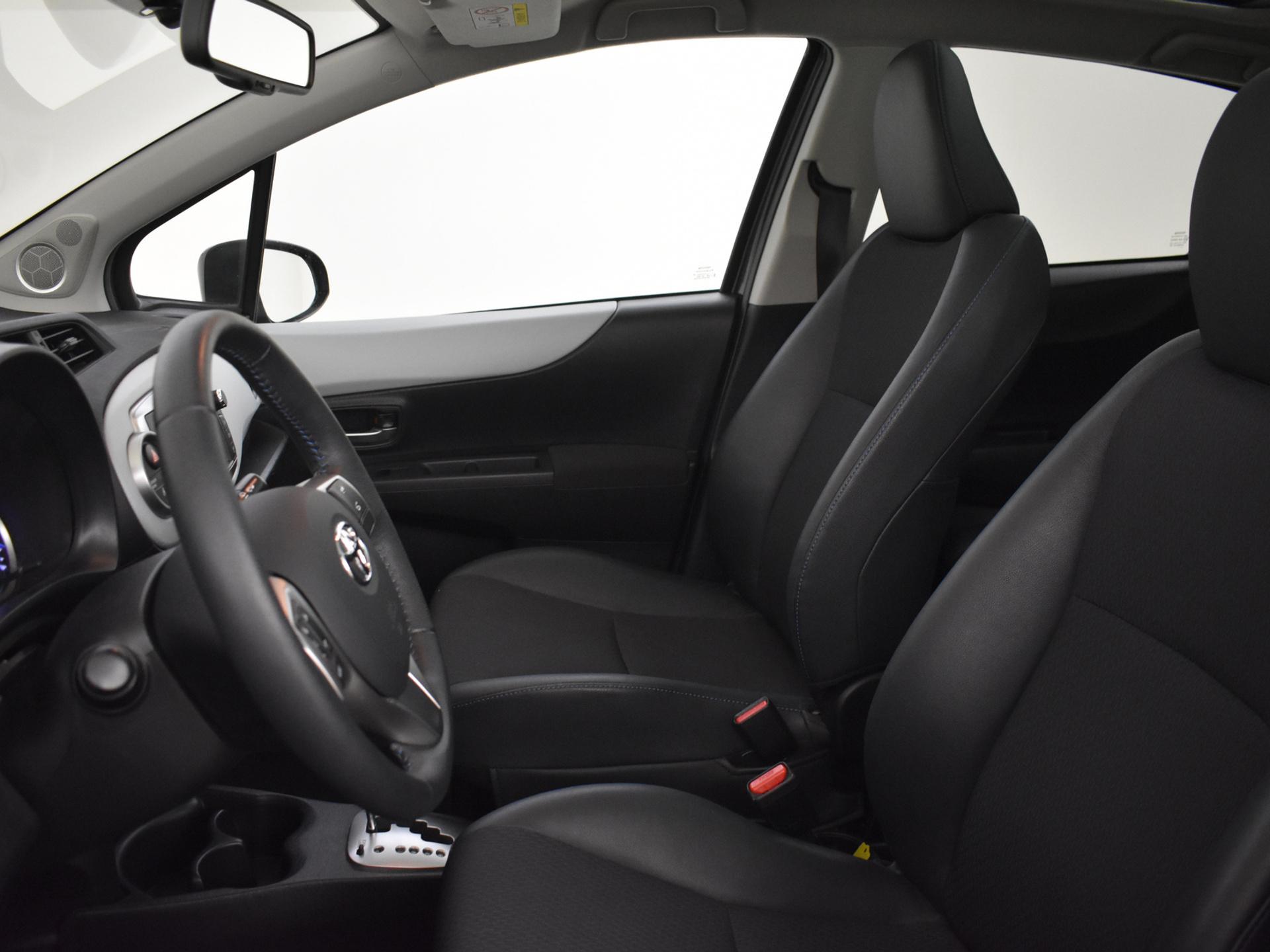 Foto van Toyota Toyota Yaris Hybrid