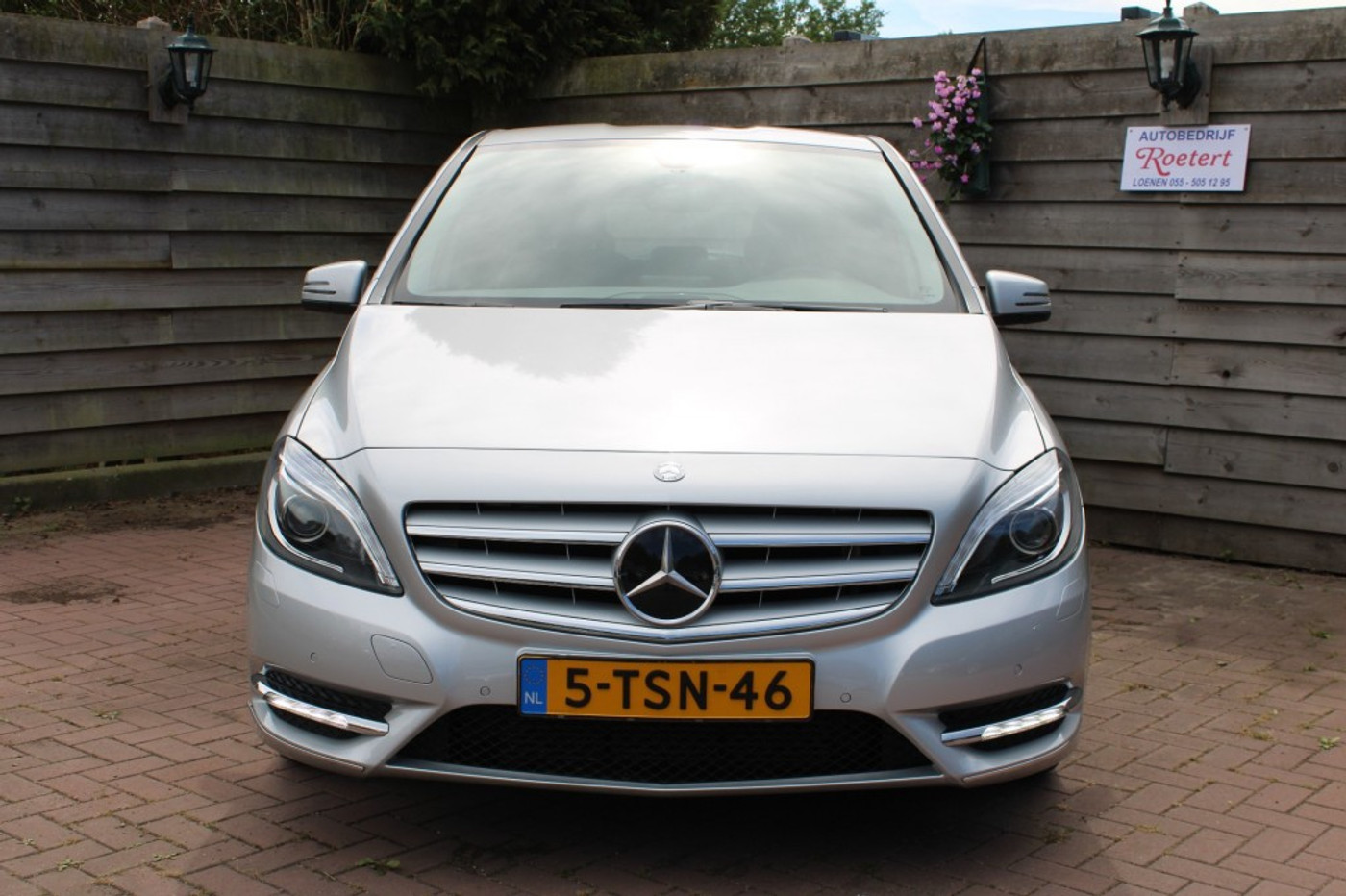 Foto van Mercedes-Benz B 180
